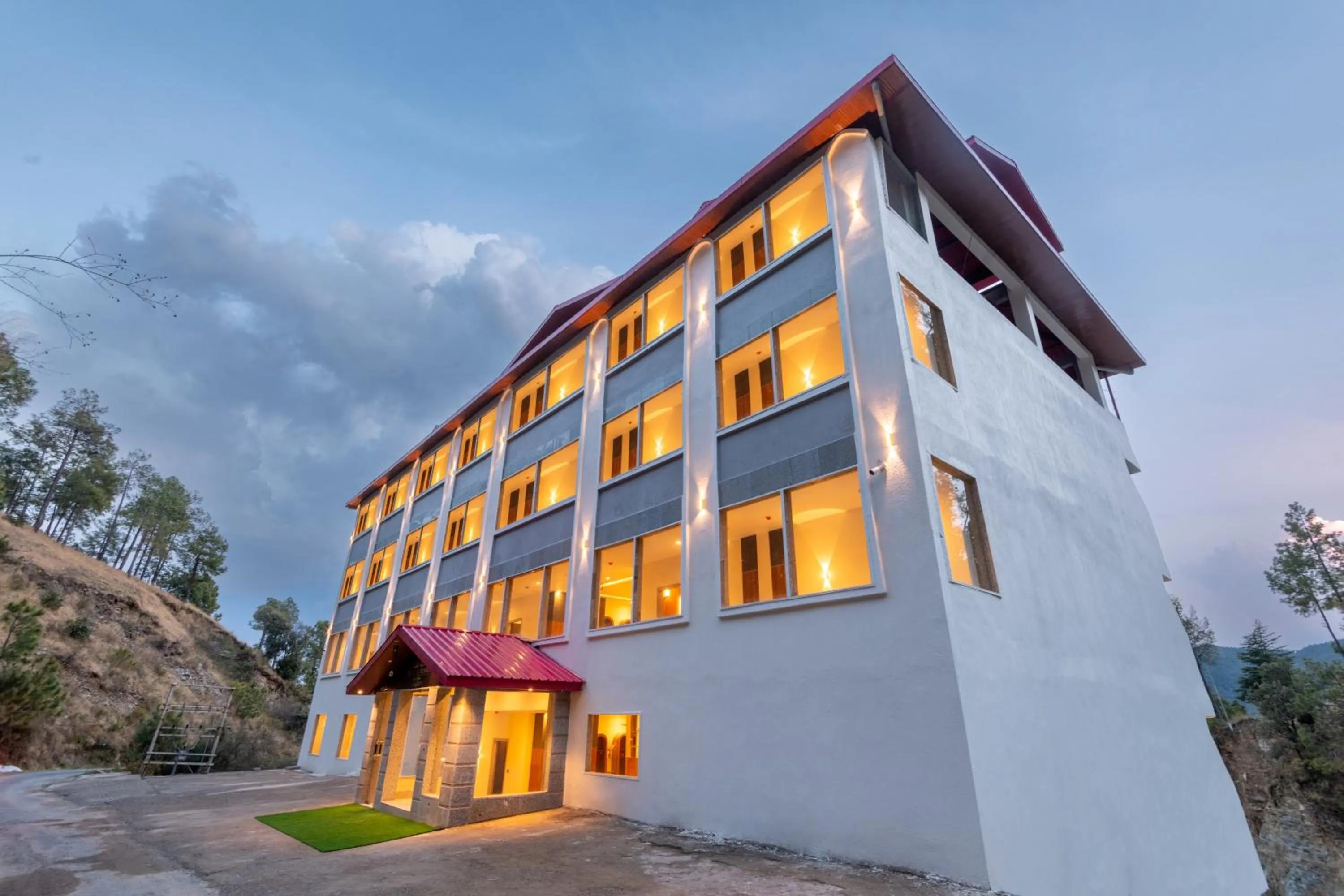 Facade/entrance in The Chail Resort, Chail