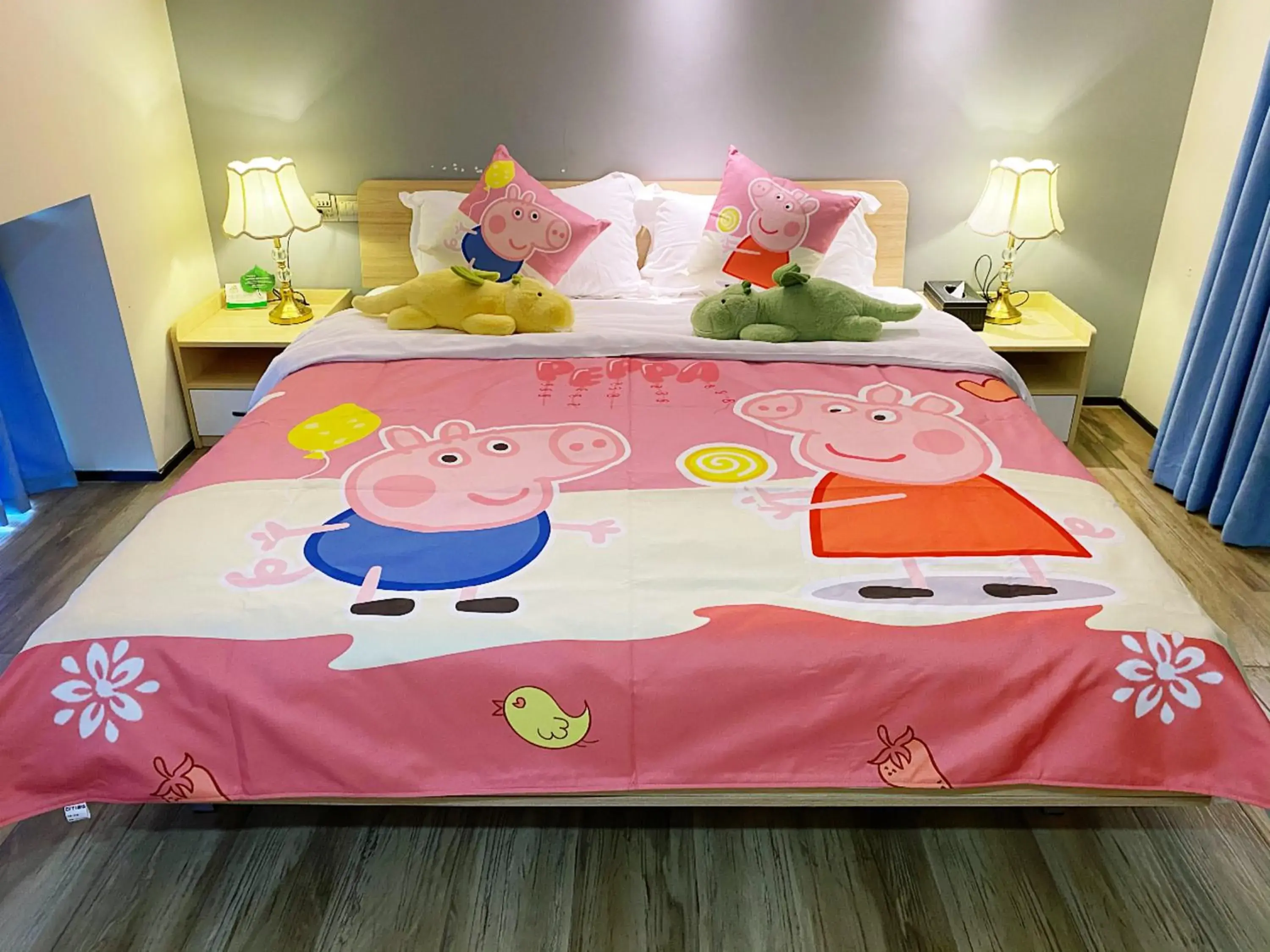 Two-Bedroom Suite in Serveyou International Apartment - Free Airport Pickup Service & Free Canton Fair Shuttle Bus Two-Bedroom Suite in Serveyou International Apartment - Free Airport Pickup Service & Free Canton Fair Shuttle Bus