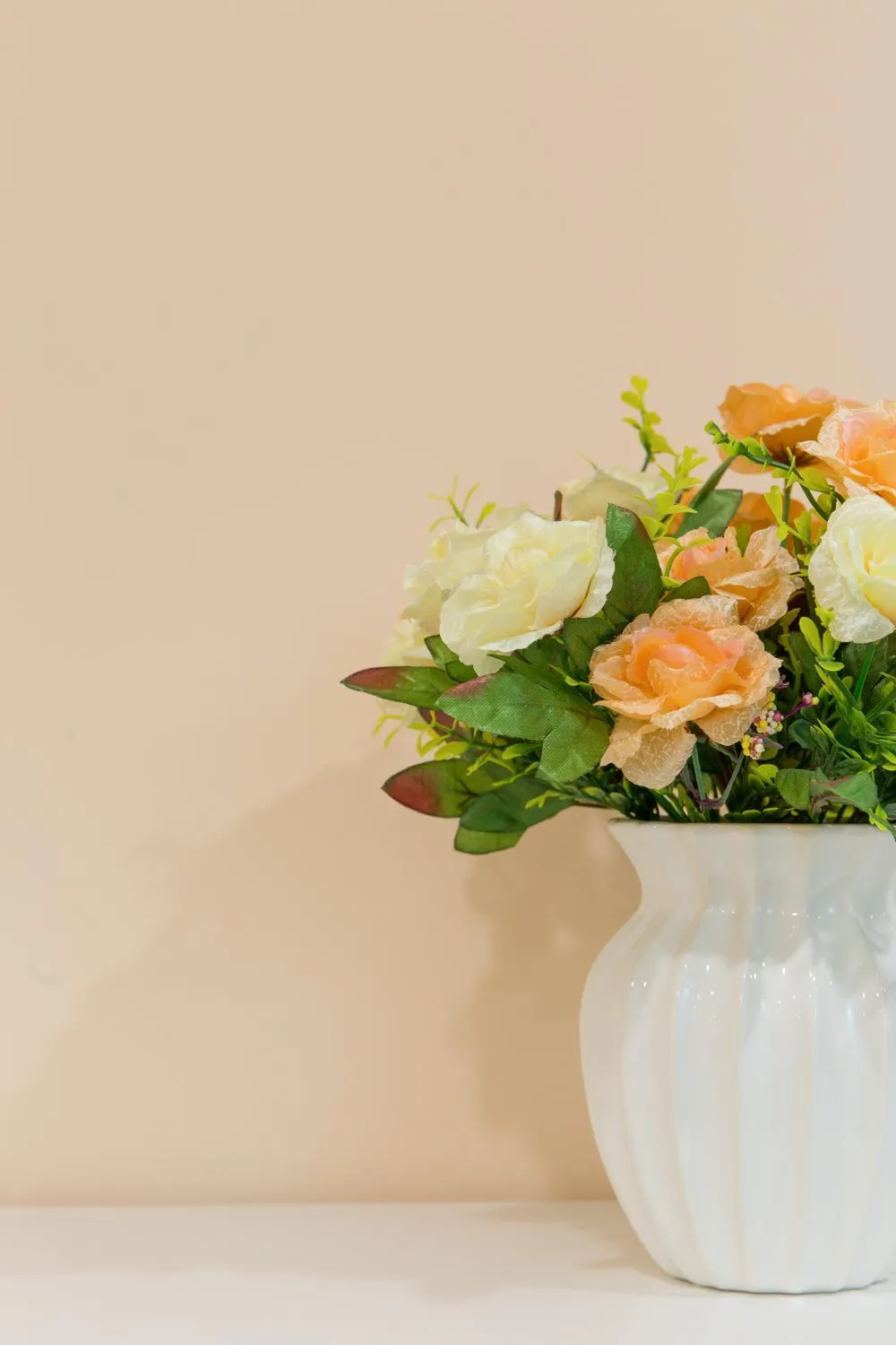 Decorative detail in Serveyou International Apartment - Free Airport Pickup Service & Free Canton Fair Shuttle Bus