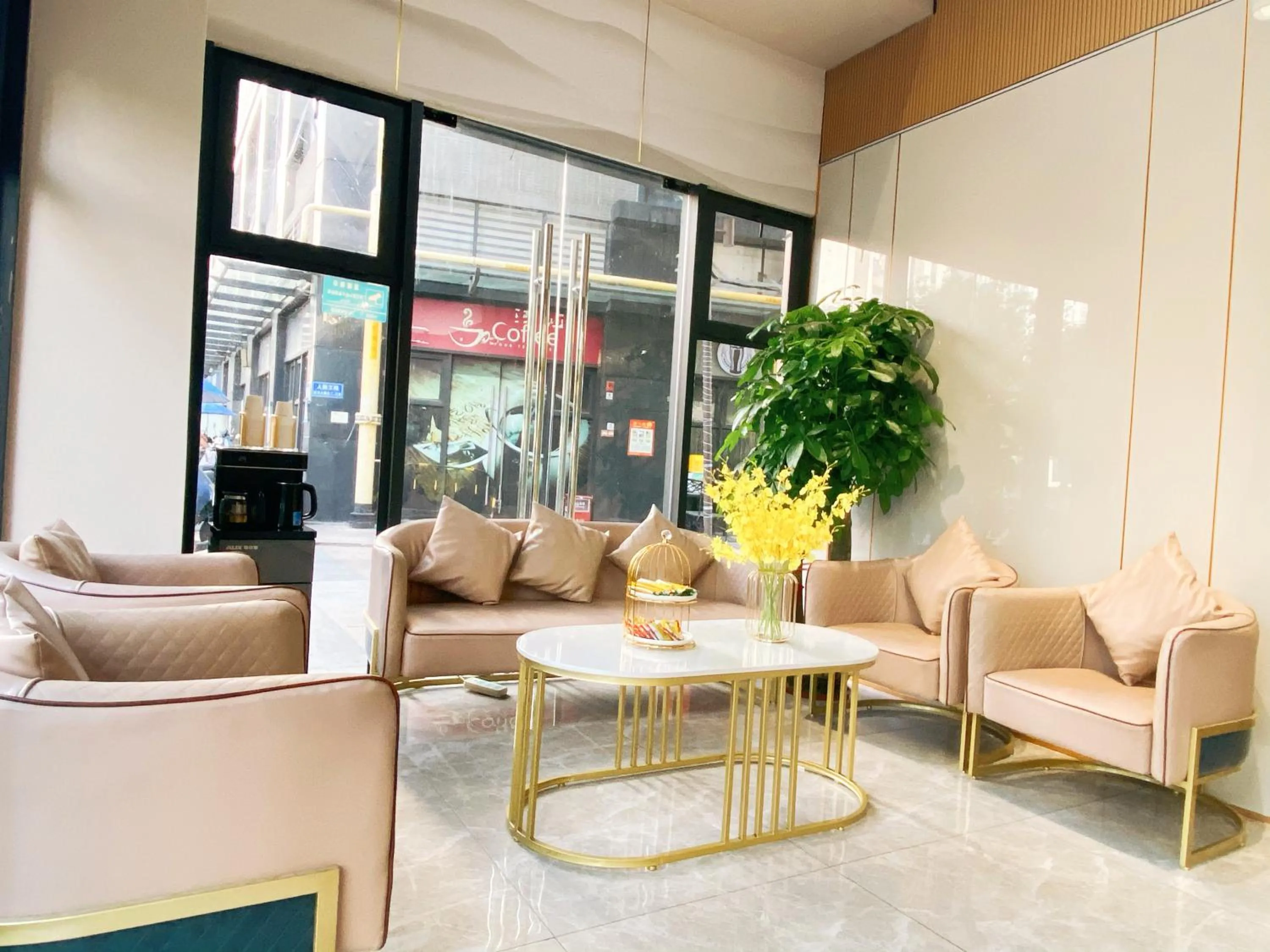 Restaurant/places to eat in Serveyou International Apartment - Free Airport Pickup Service & Free Canton Fair Shuttle Bus