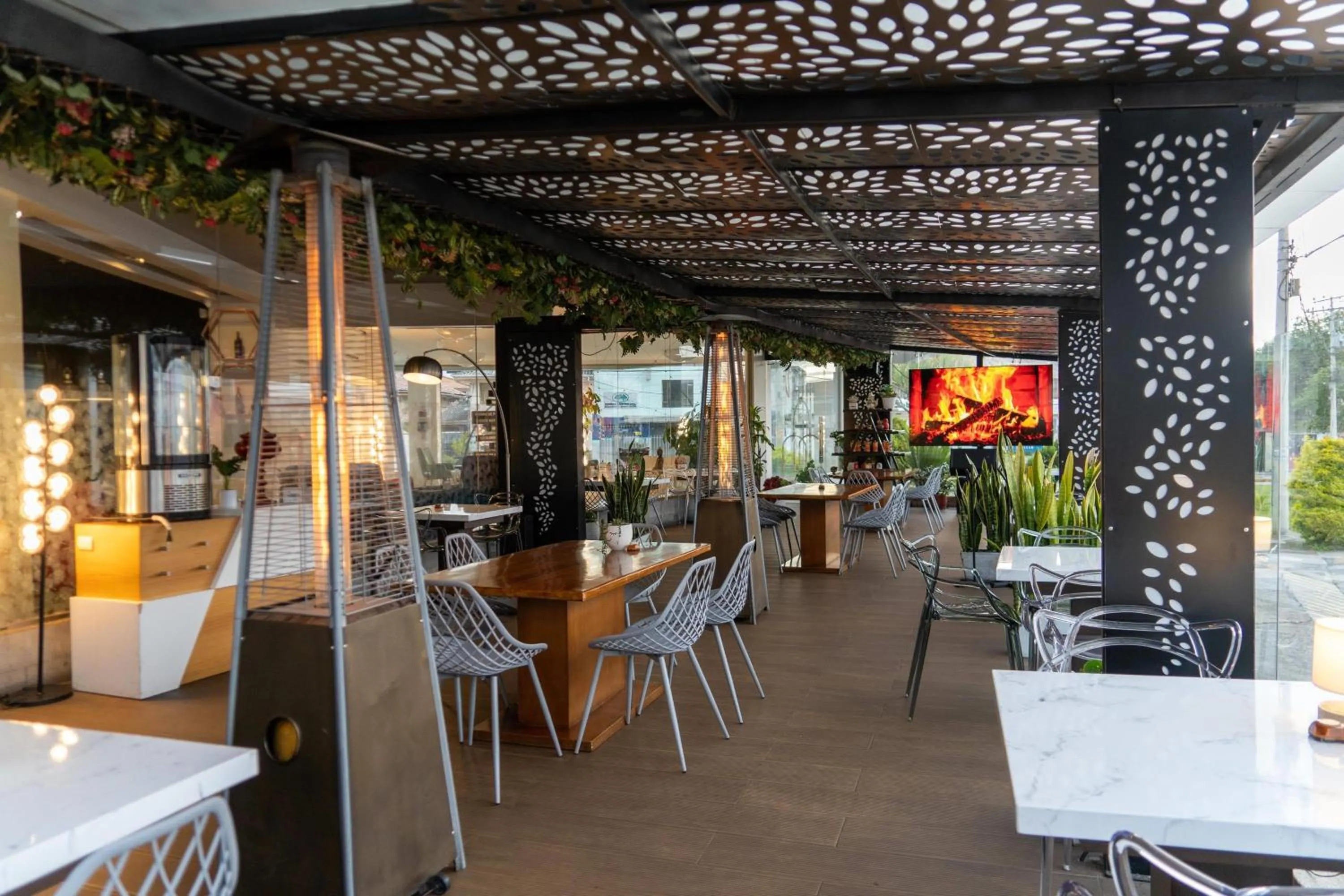 Restaurant/places to eat in TRYP by Wyndham Cuenca Zahir