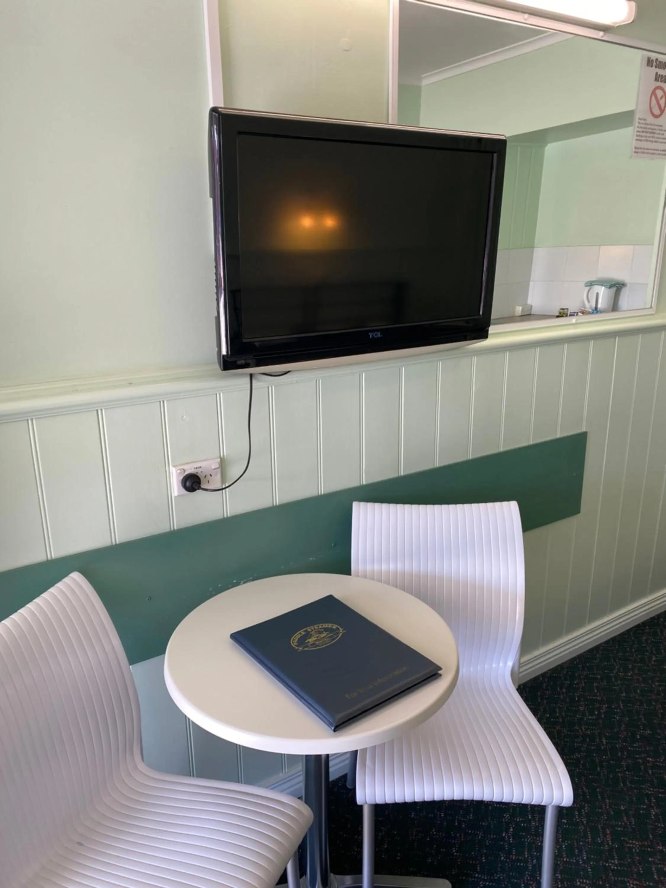 Dining area in Paddle Steamer Motel