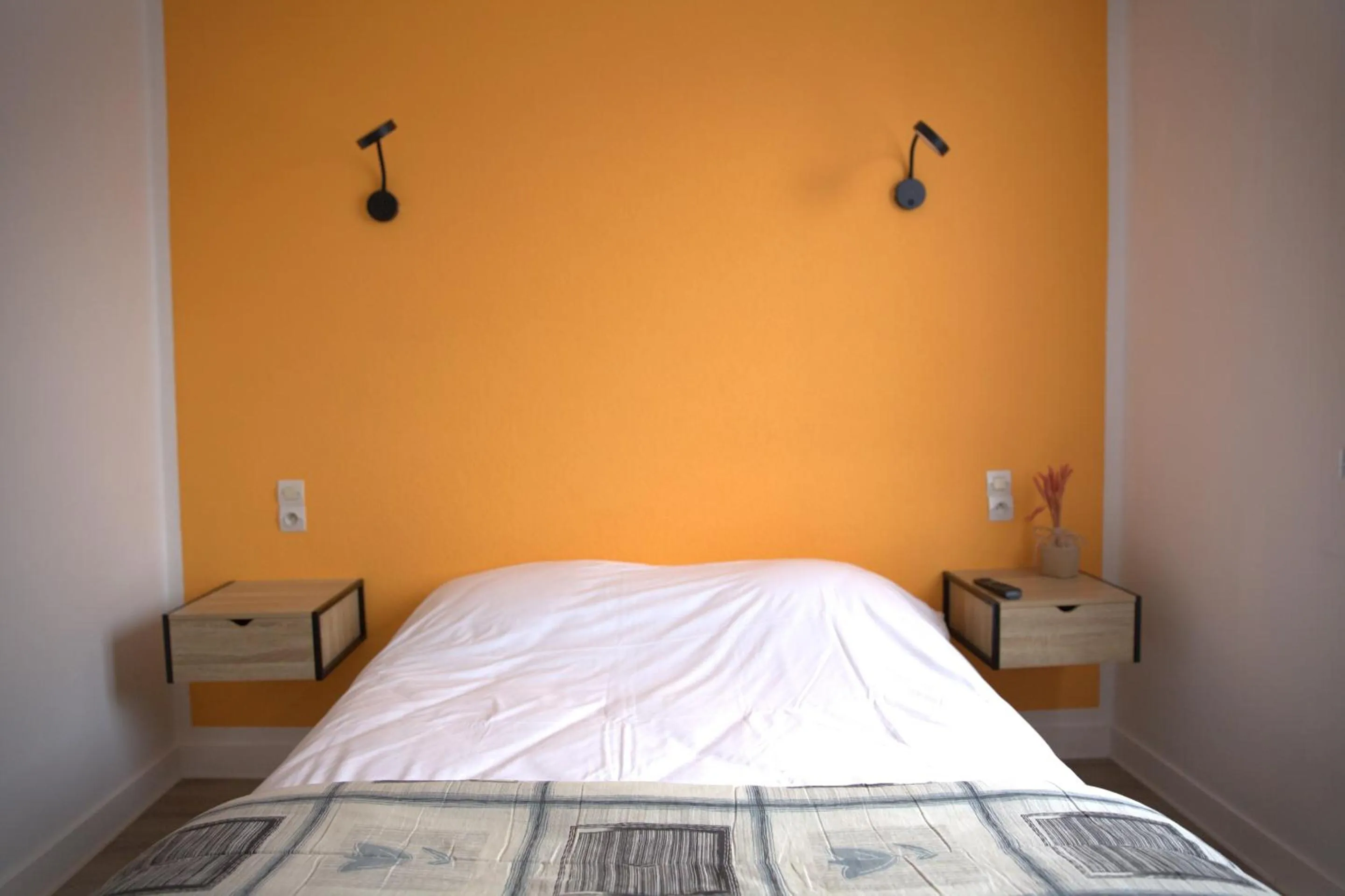 Bedroom, Bed in RELAIS 375