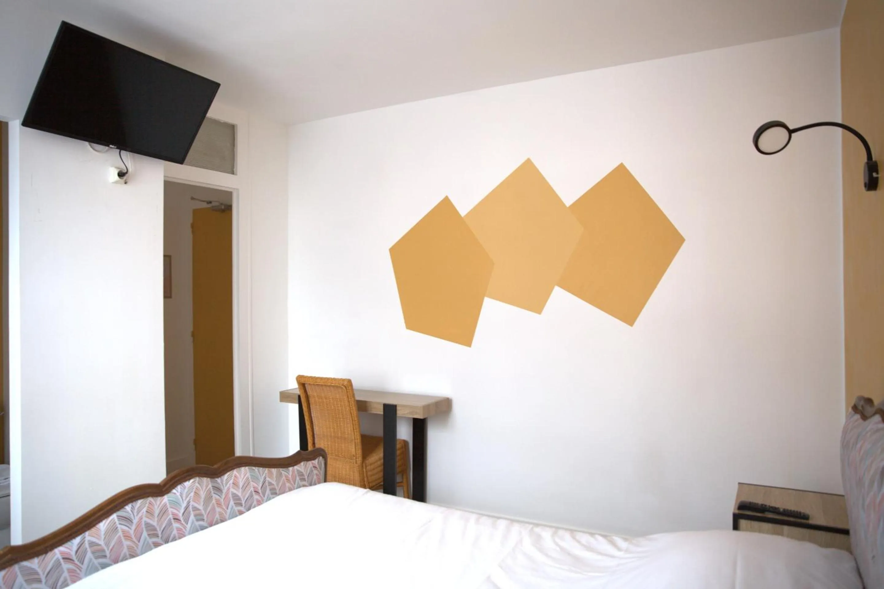 Bedroom, Bed in RELAIS 375