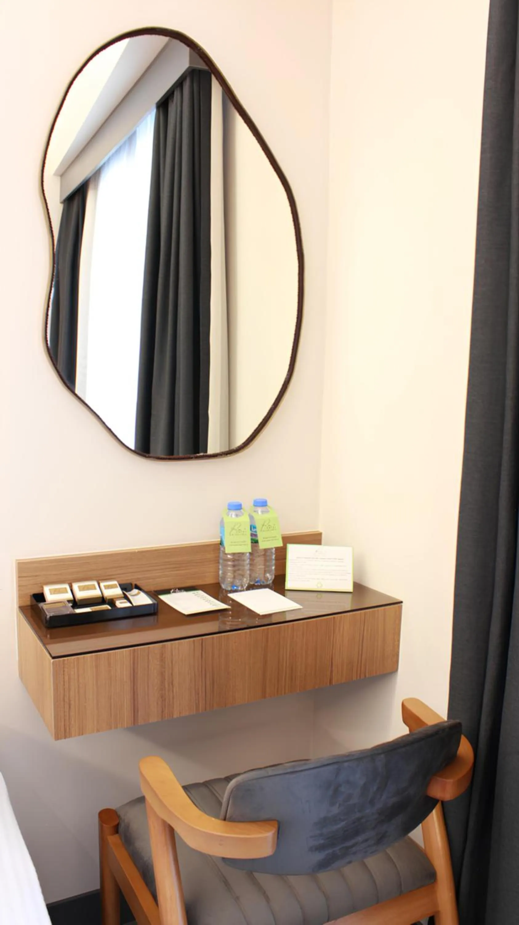 Coffee/tea facilities in ROİ HOTEL İZMiR