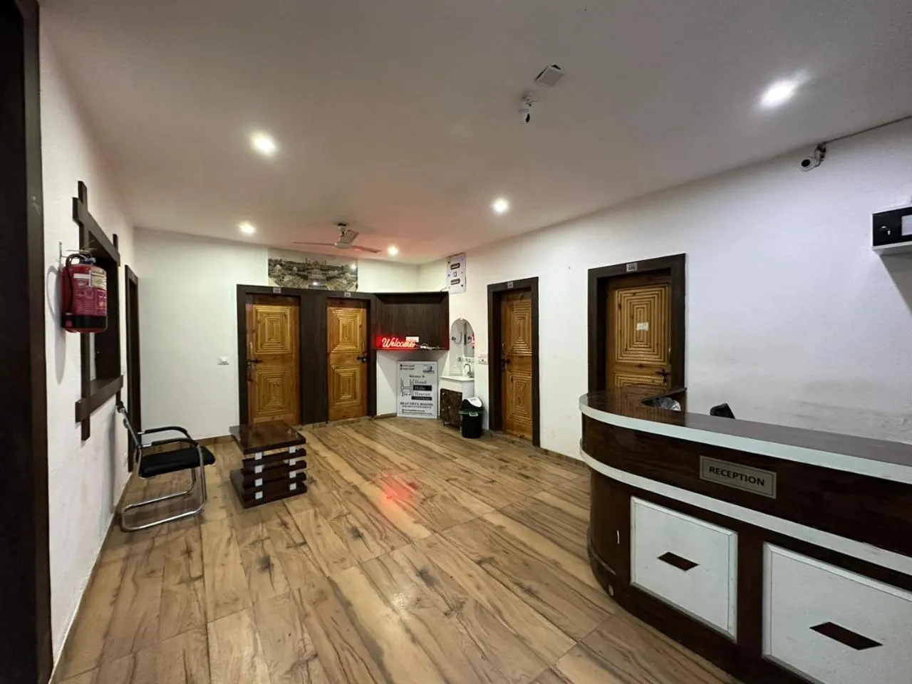 Lobby or reception, Bed in Hotel Hills Heaven