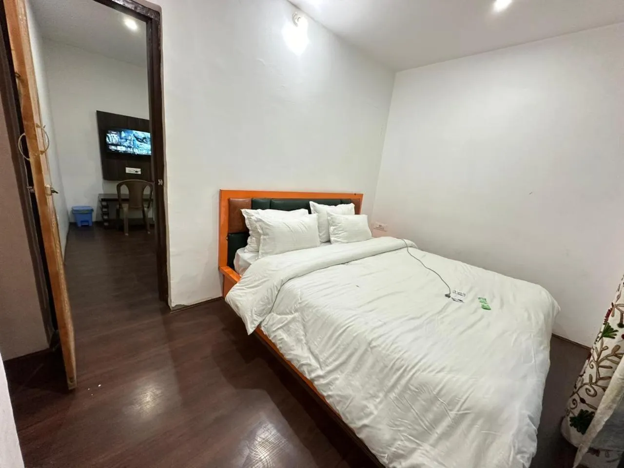 View (from property/room), Bed in Hotel Hills Heaven