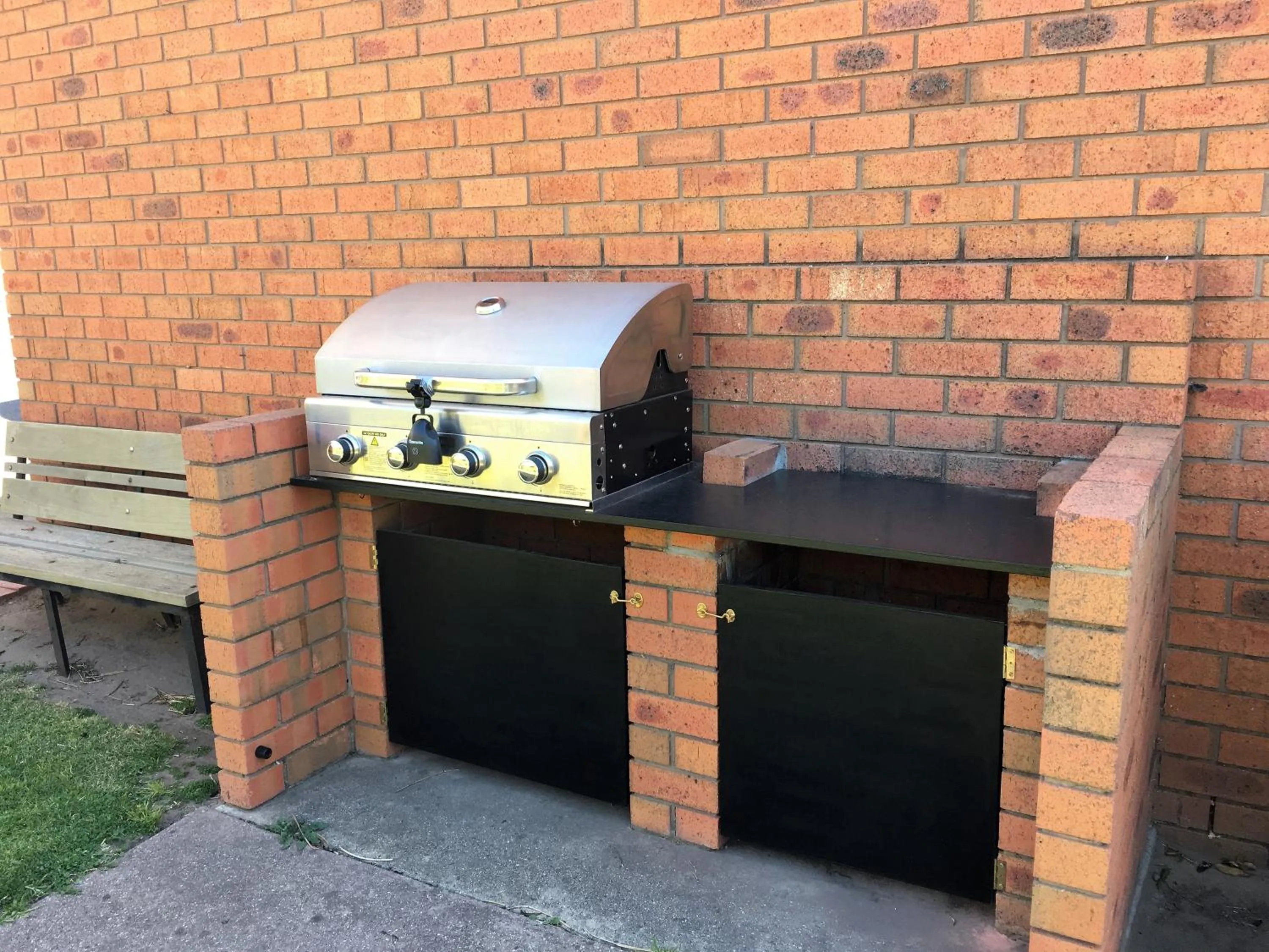 BBQ facilities in Shannon Motor Inn