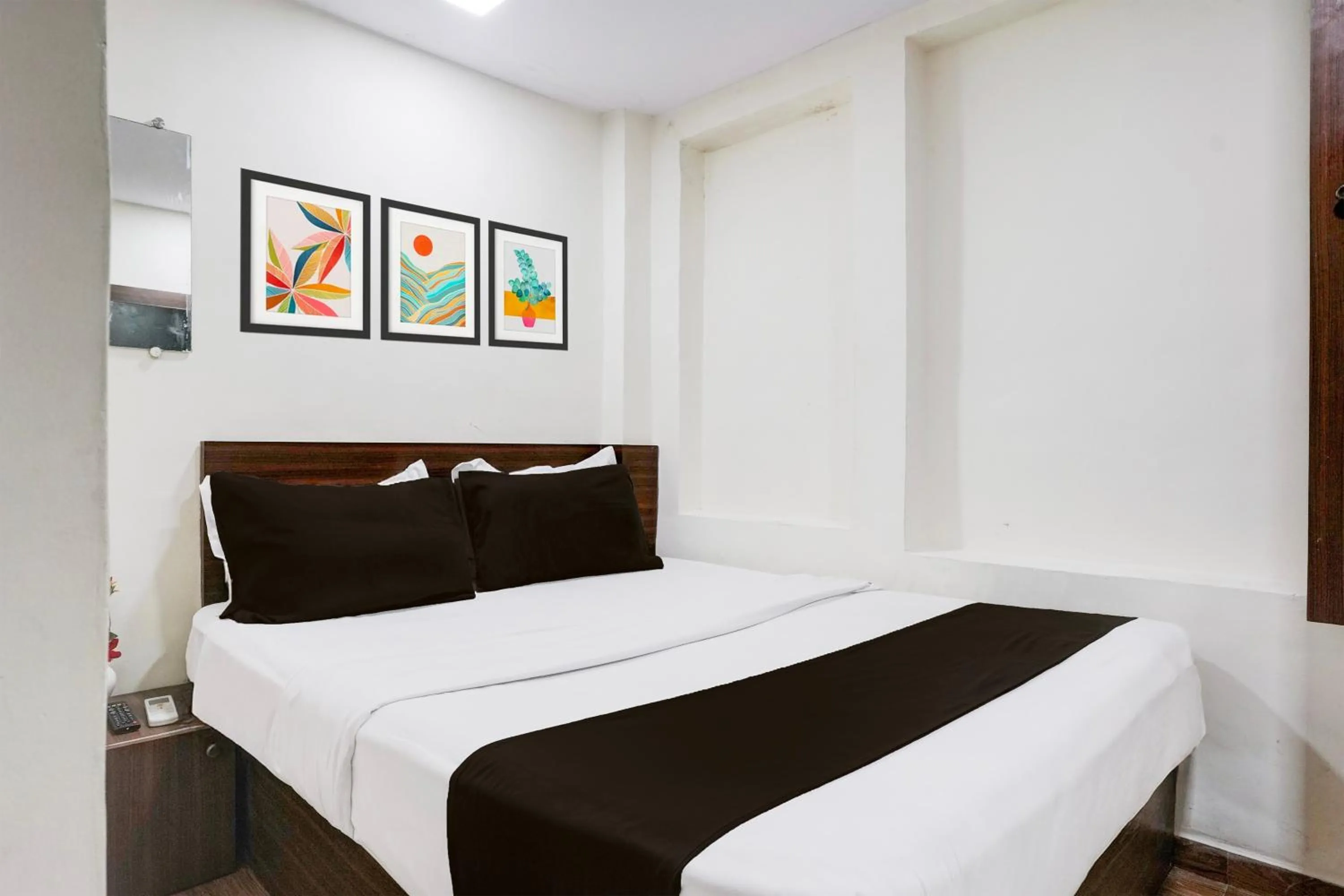 Bedroom, Bed in Hotel O Grand Villa