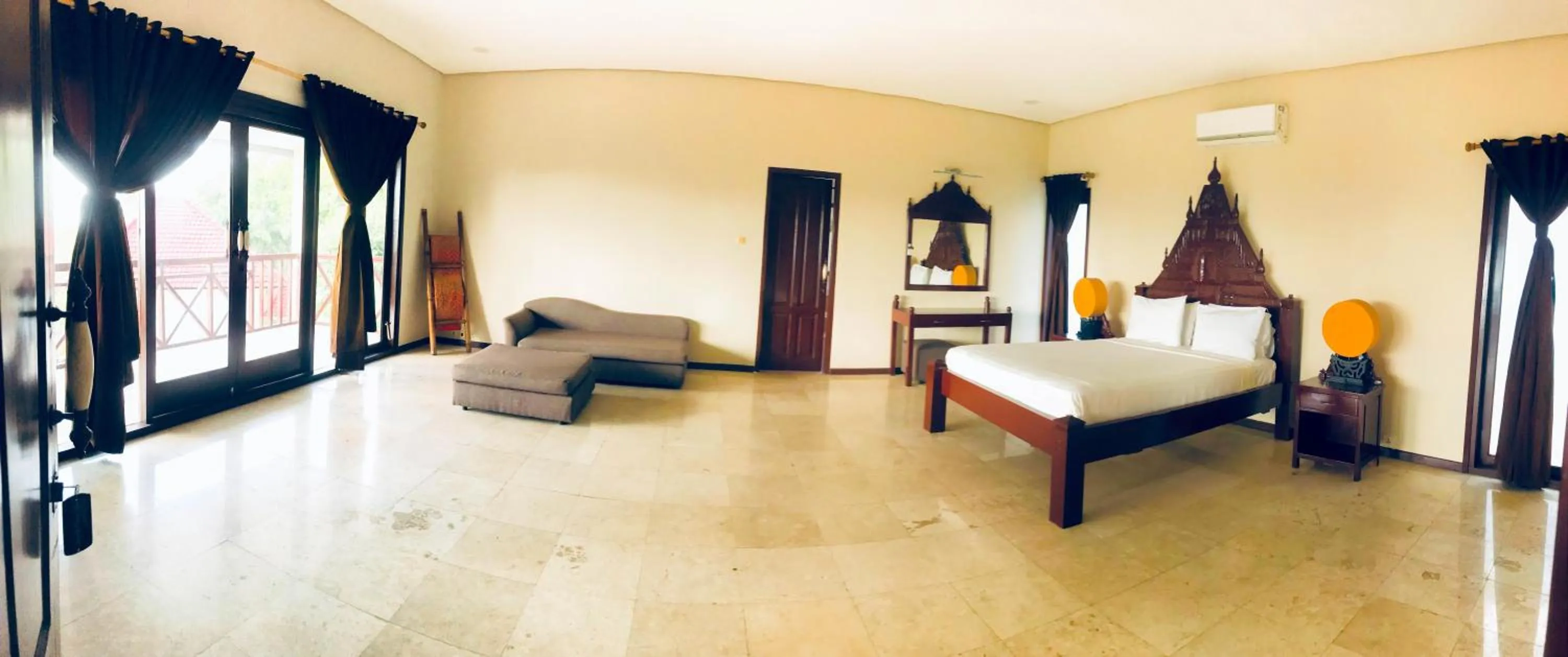 Bed in Imaj Private Villas