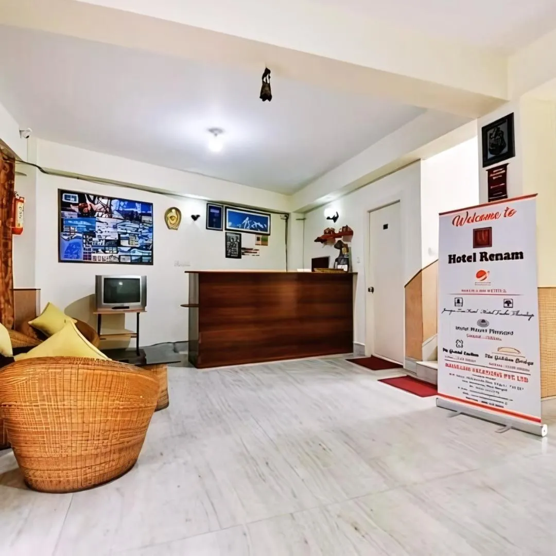 Seating area in Hotel Renam