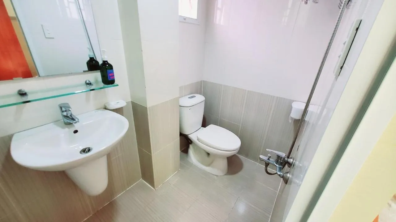 Bathroom in Thanh An Hotel