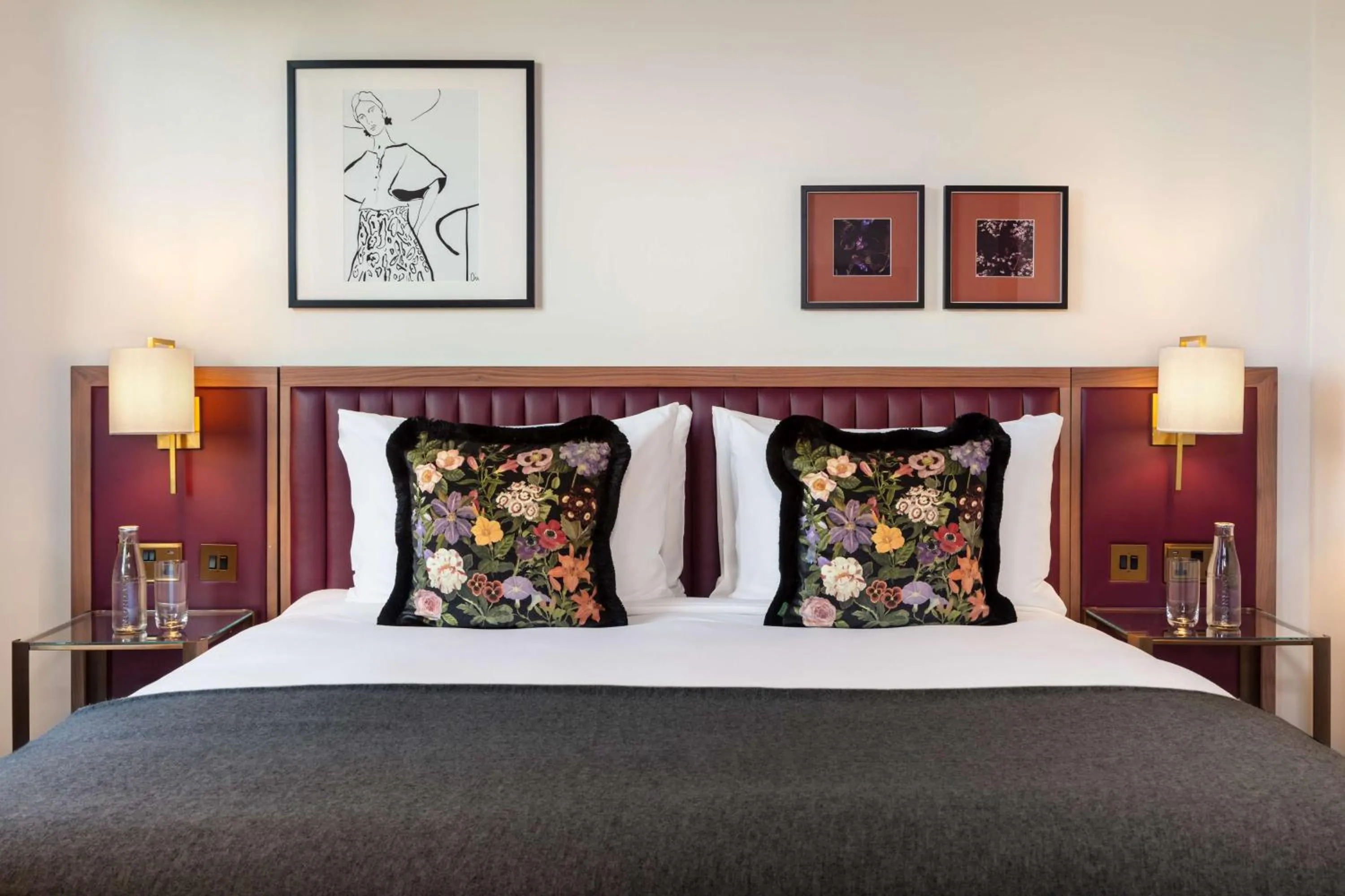 Bedroom, Bed in The May Fair, A Radisson Collection Hotel, Mayfair London