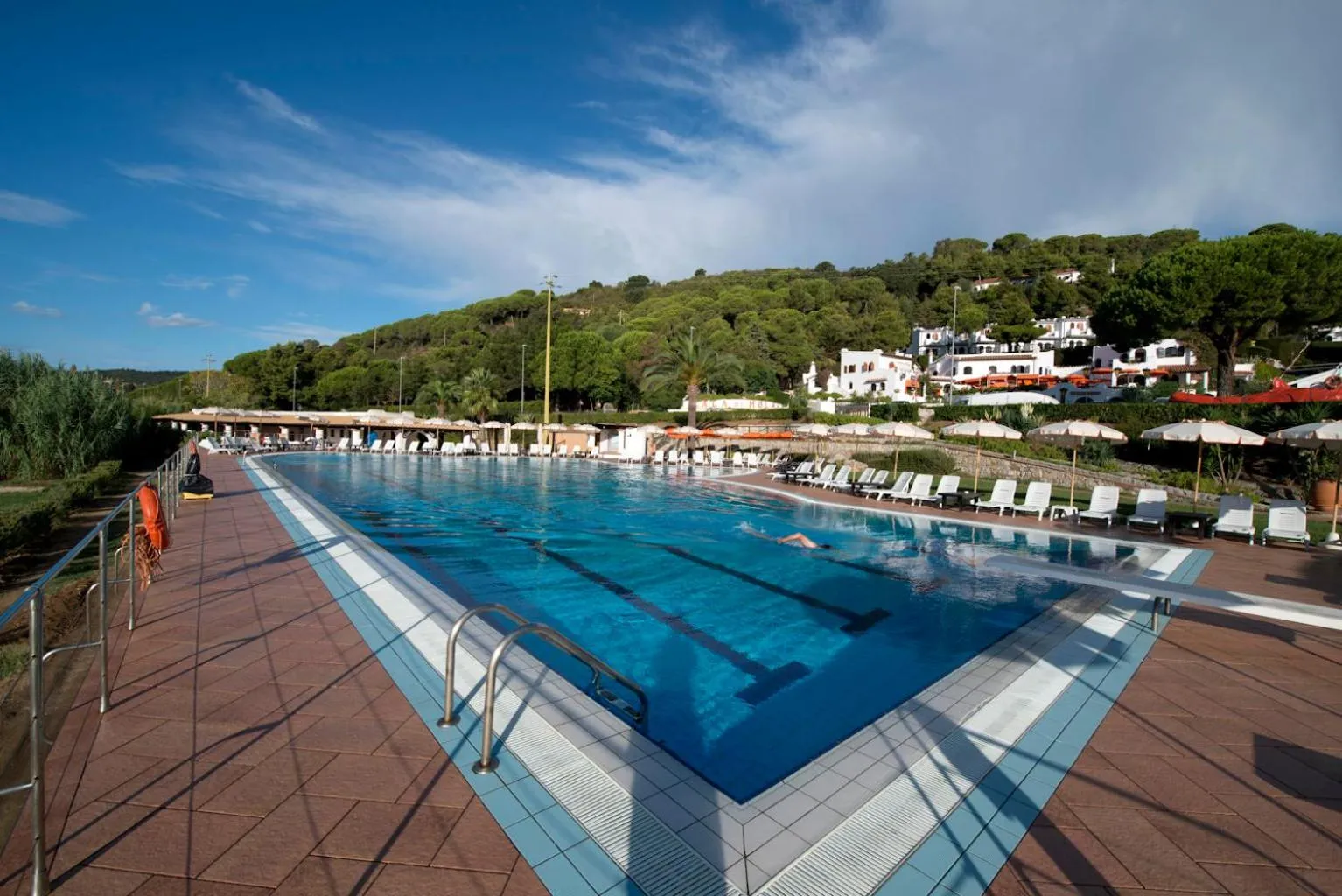 Swimming pool in Hotel Cala di Mola