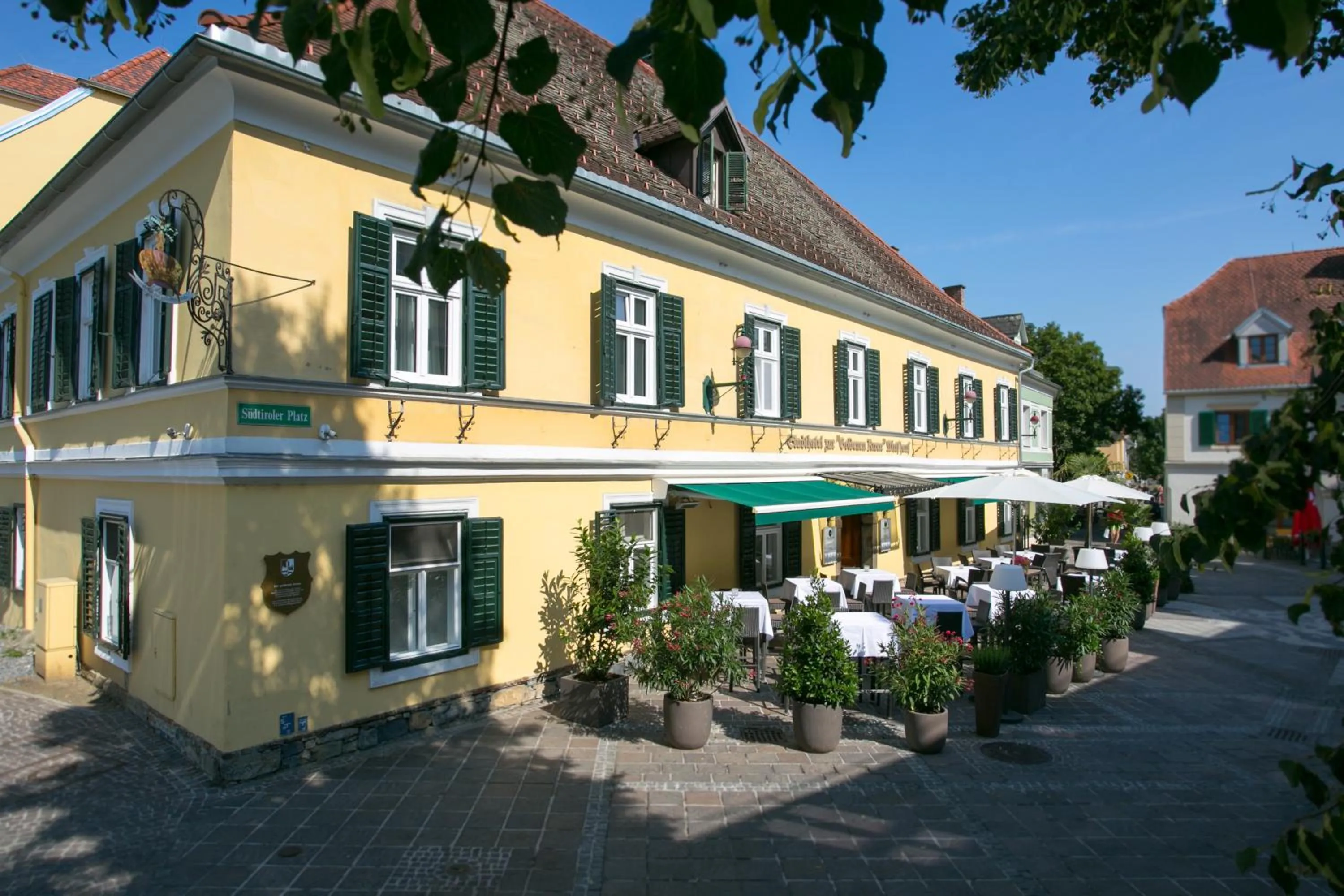Restaurant/places to eat in Stadthotel zur goldenen Krone