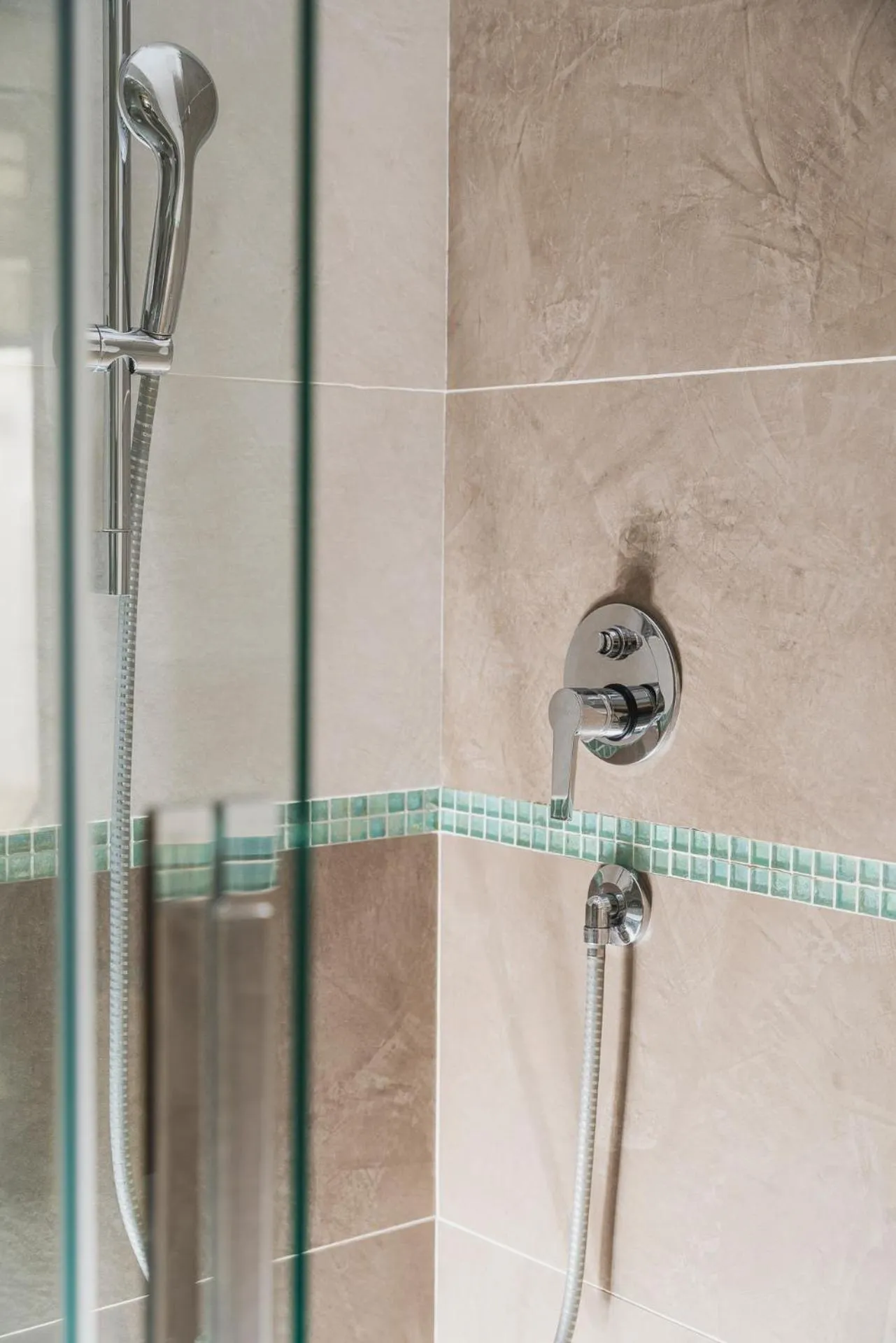 Shower in Hotel Aria