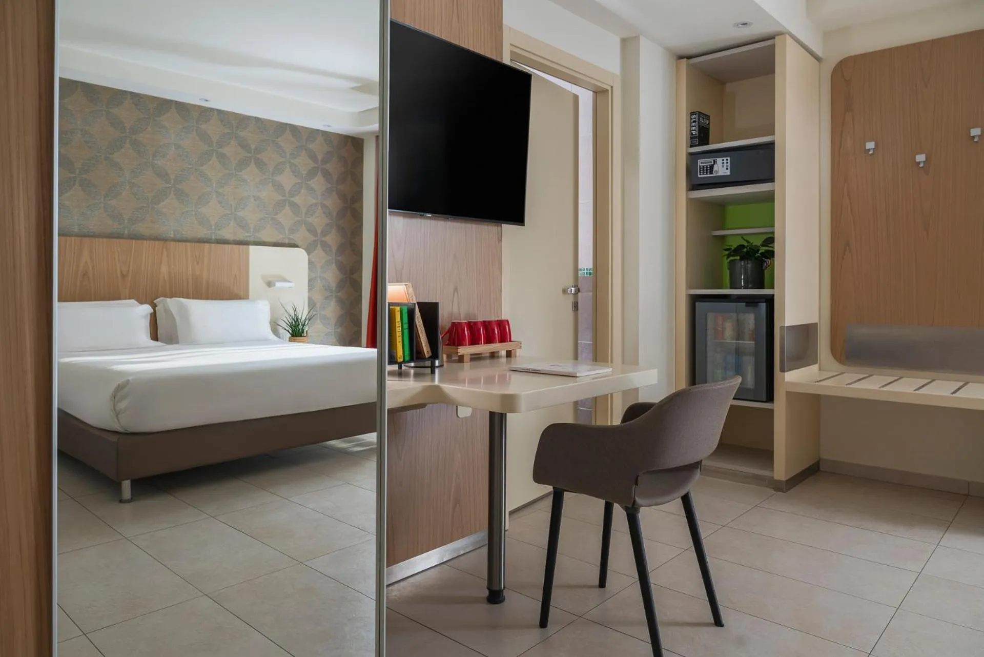 Bedroom, Bed in Hotel Aria