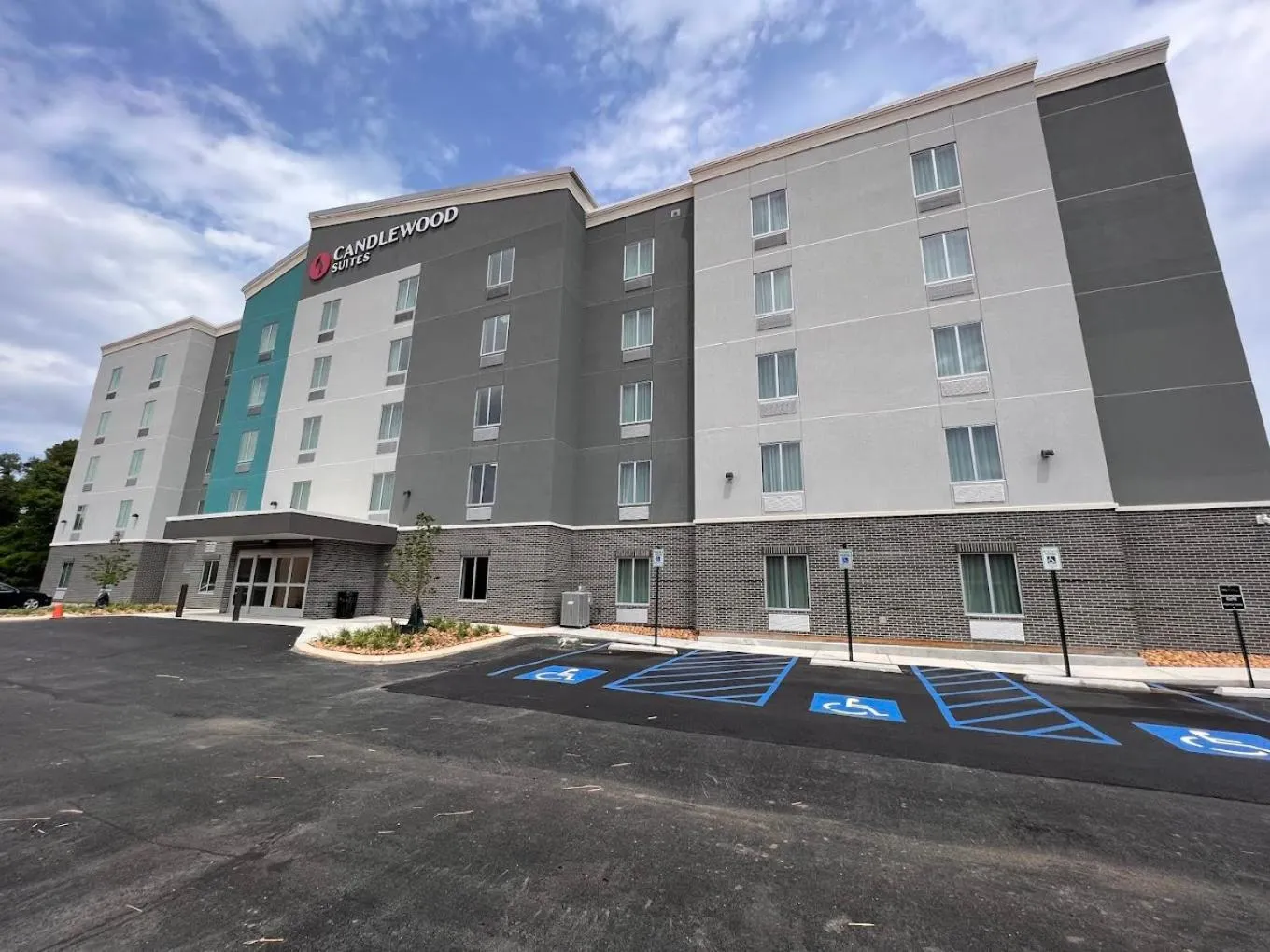 Property building in Candlewood Suites Chattanooga - East Ridge by IHG