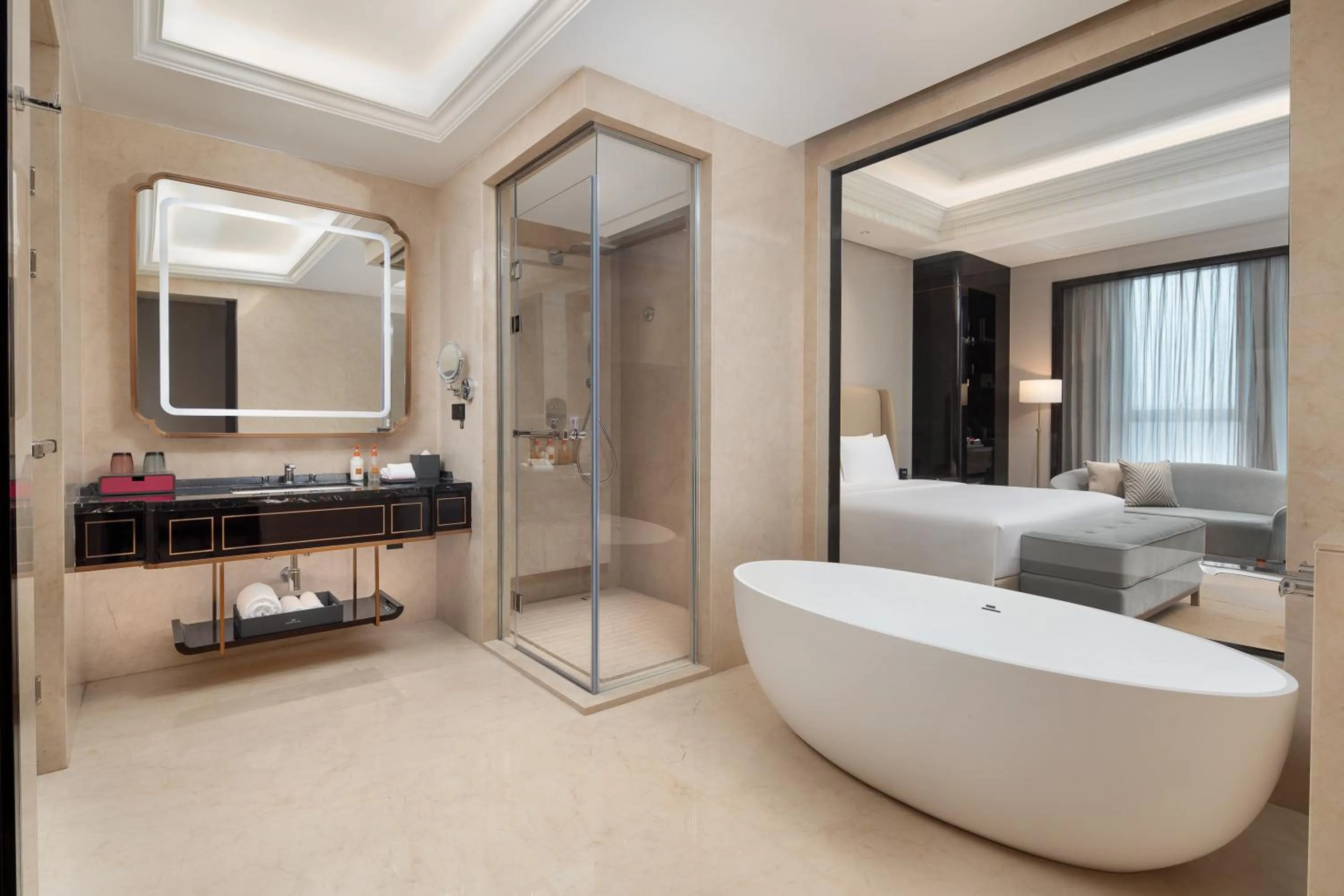 Bathroom in Crowne Plaza Chengdu Tianfu New Area by IHG