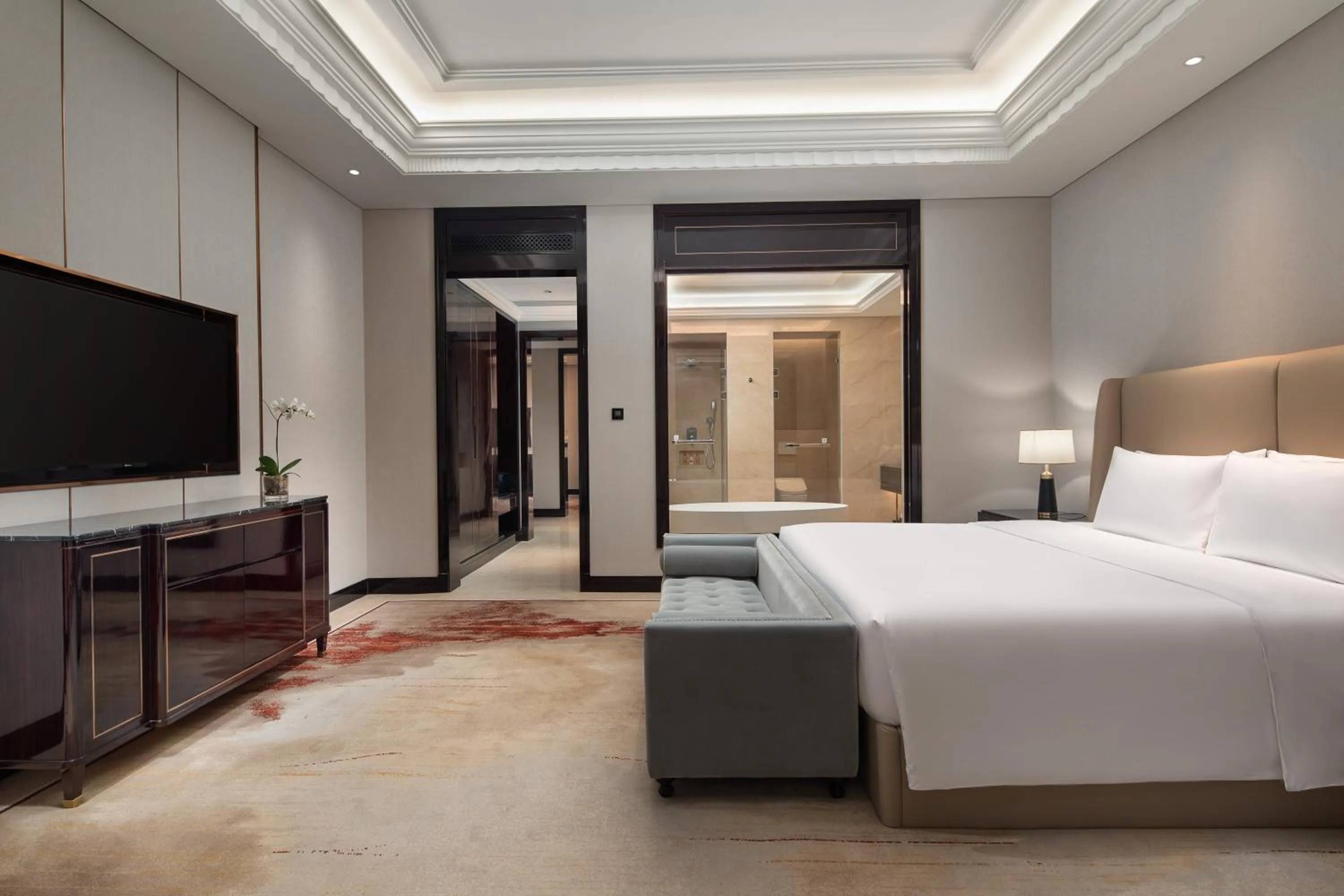 Bedroom, Bed in Crowne Plaza Chengdu Tianfu New Area by IHG