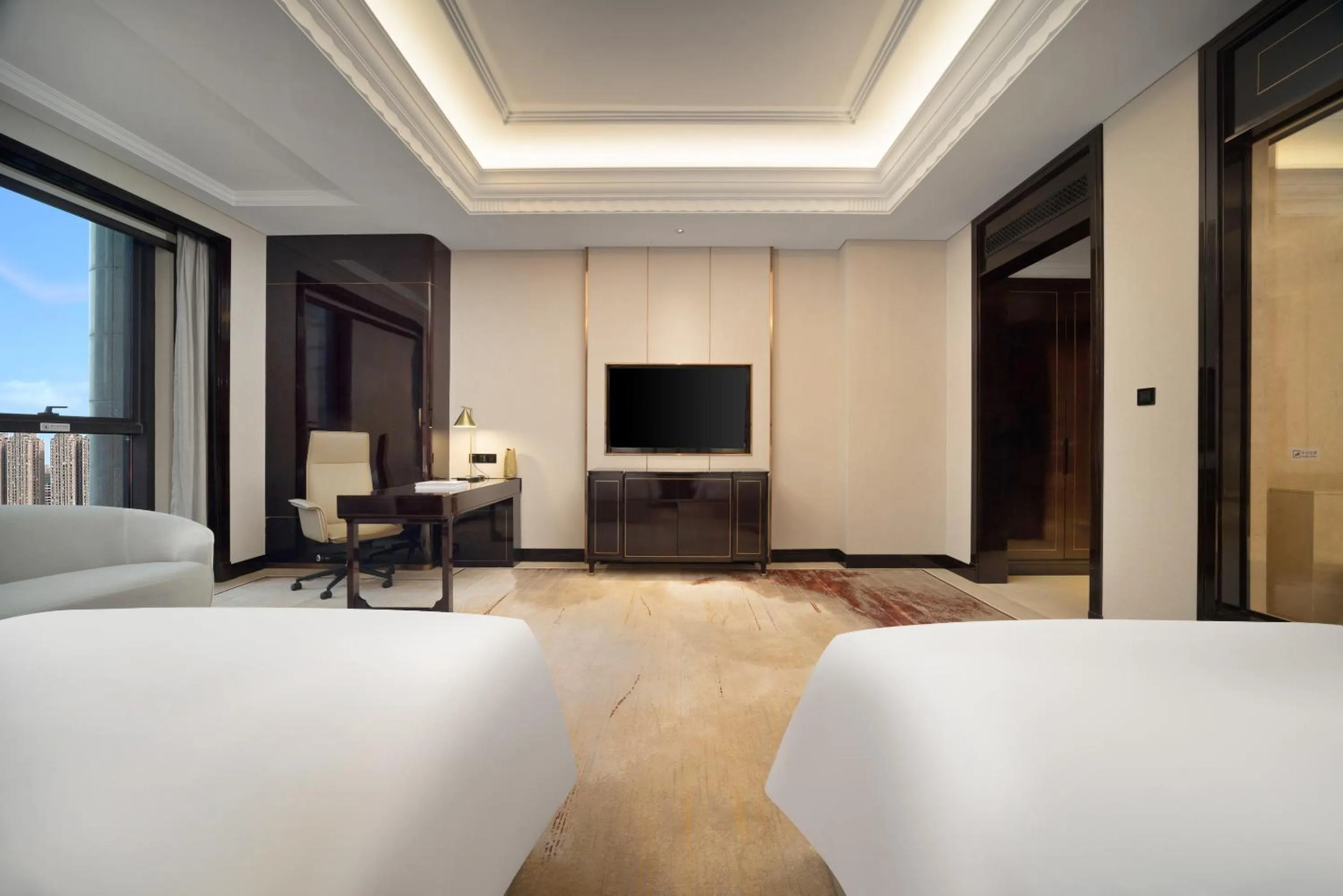 Bedroom, Bed in Crowne Plaza Chengdu Tianfu New Area by IHG