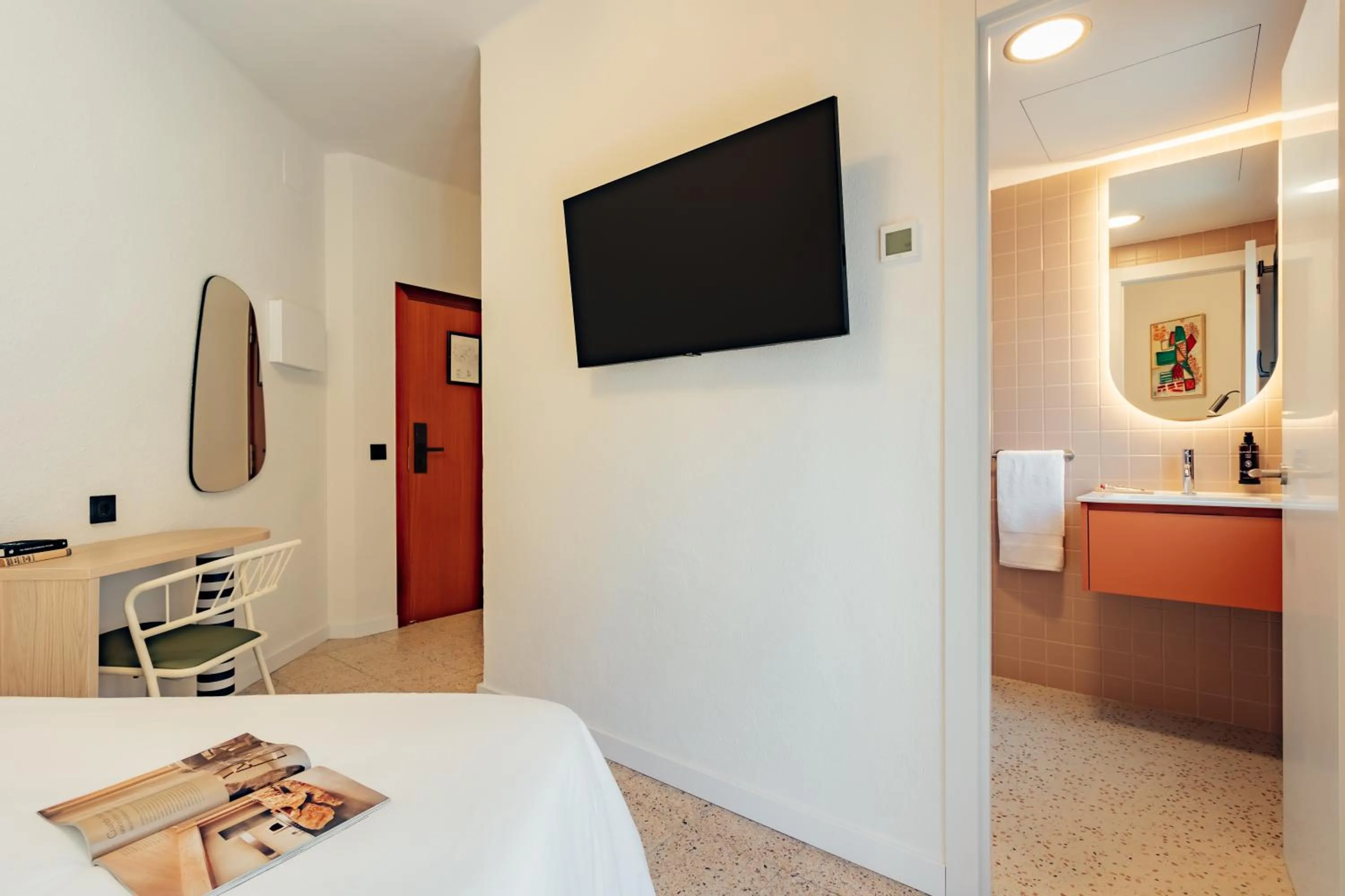 Bedroom, Bed in Hotel Robson - Smart Hotel