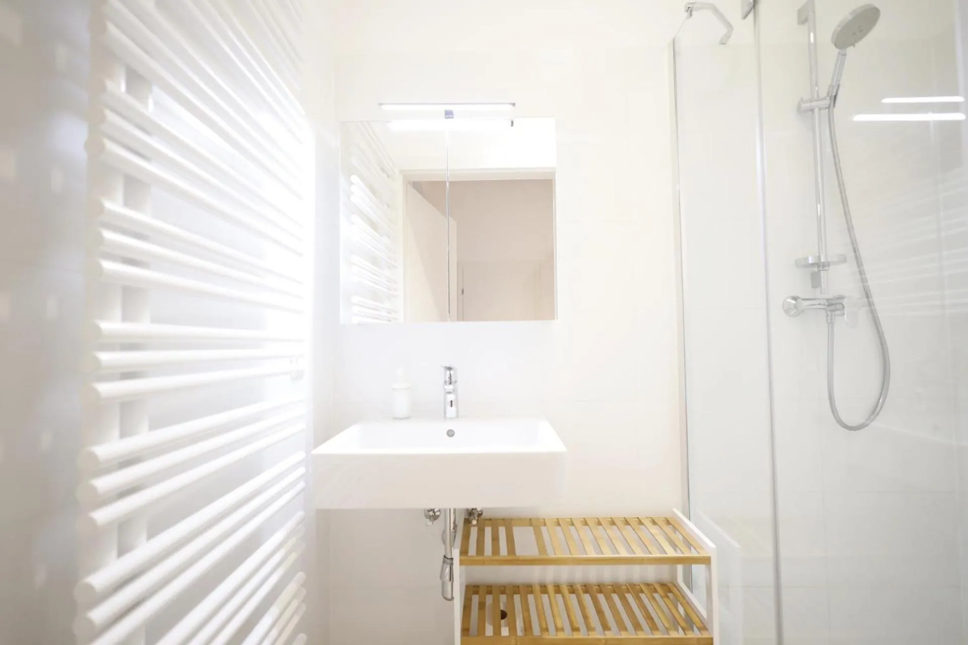 Bathroom in HeyMi Apartments Oper