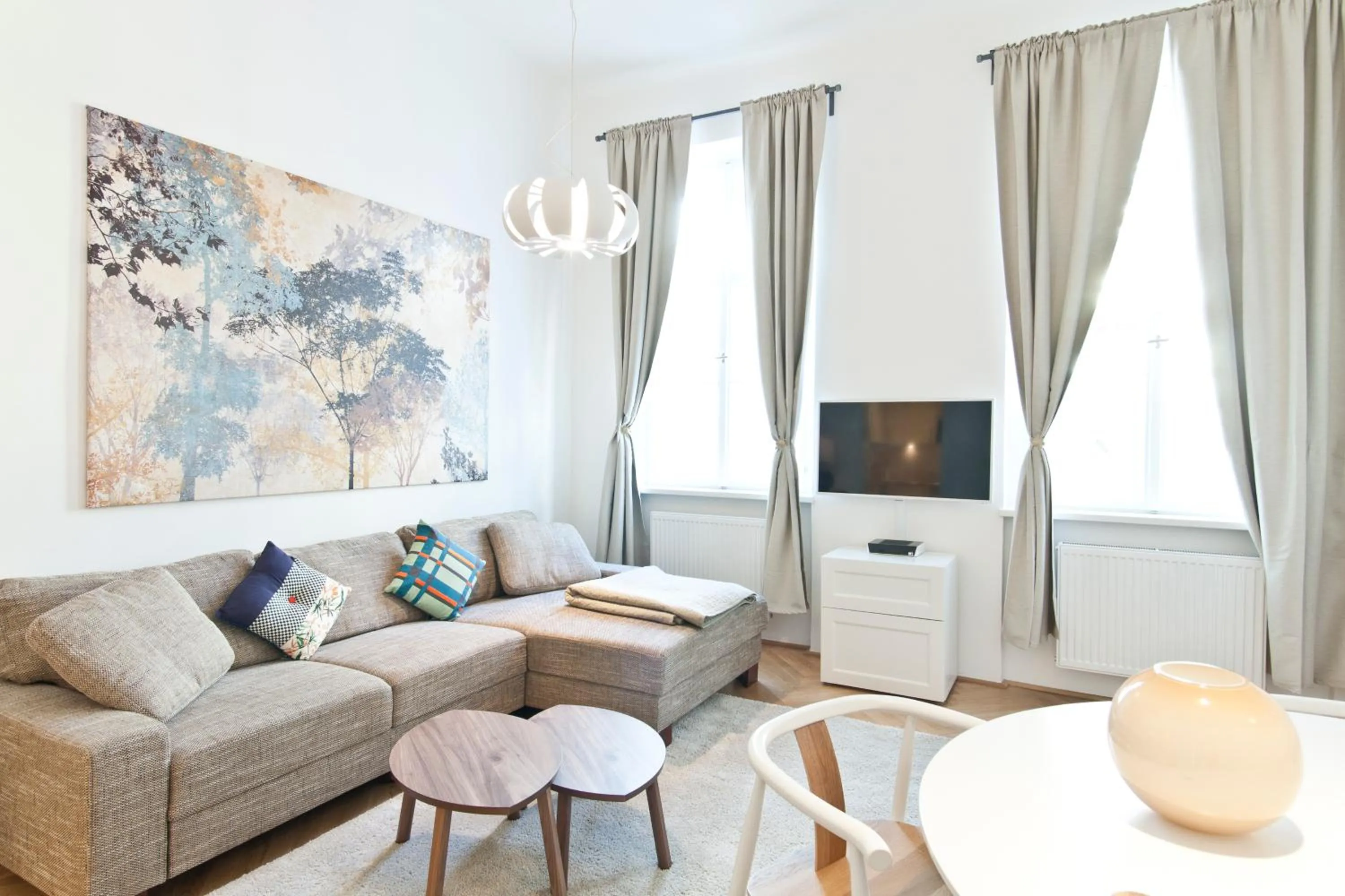 Seating area in HeyMi Apartments Oper