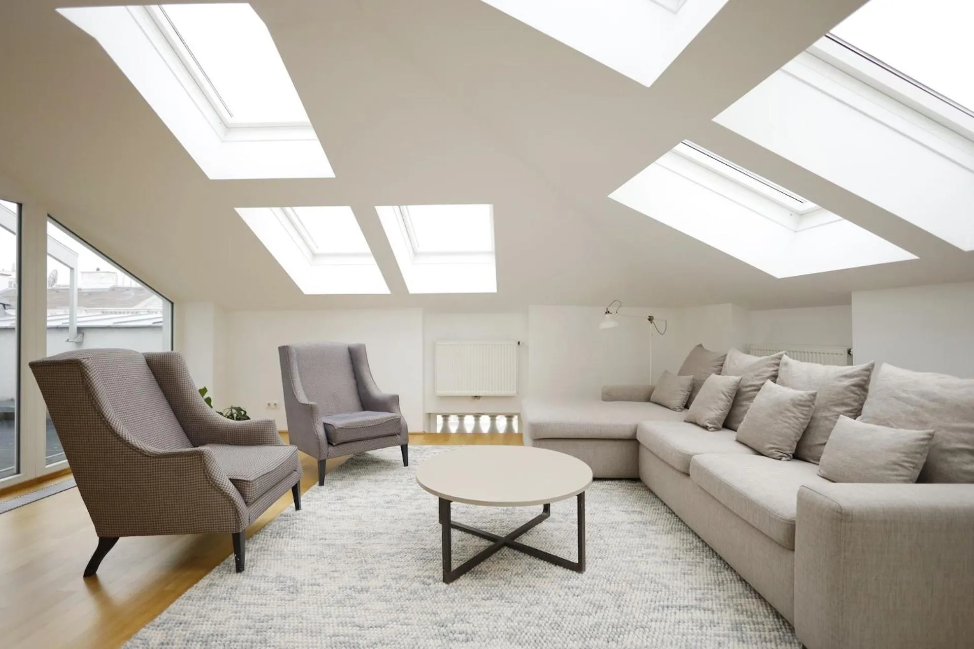 Seating area in HeyMi Apartments Oper