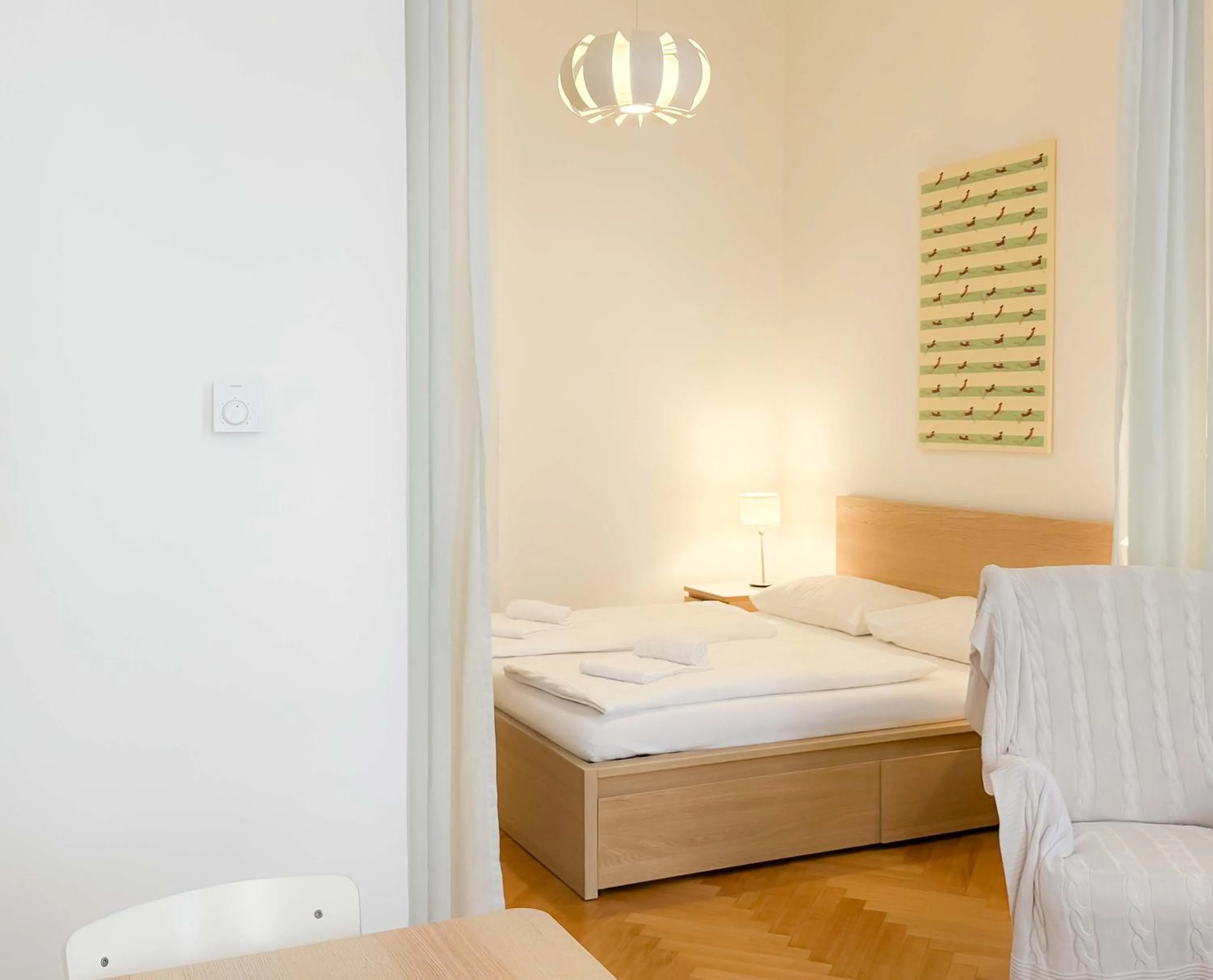 Bed in HeyMi Apartments Oper