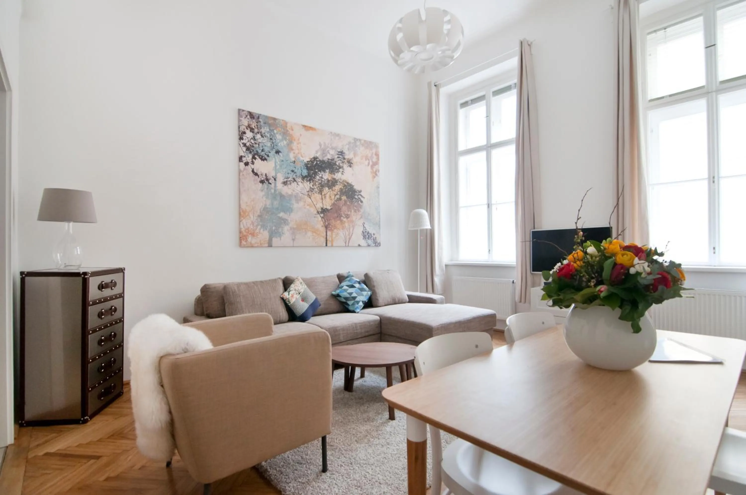 Living room in HeyMi Apartments Oper