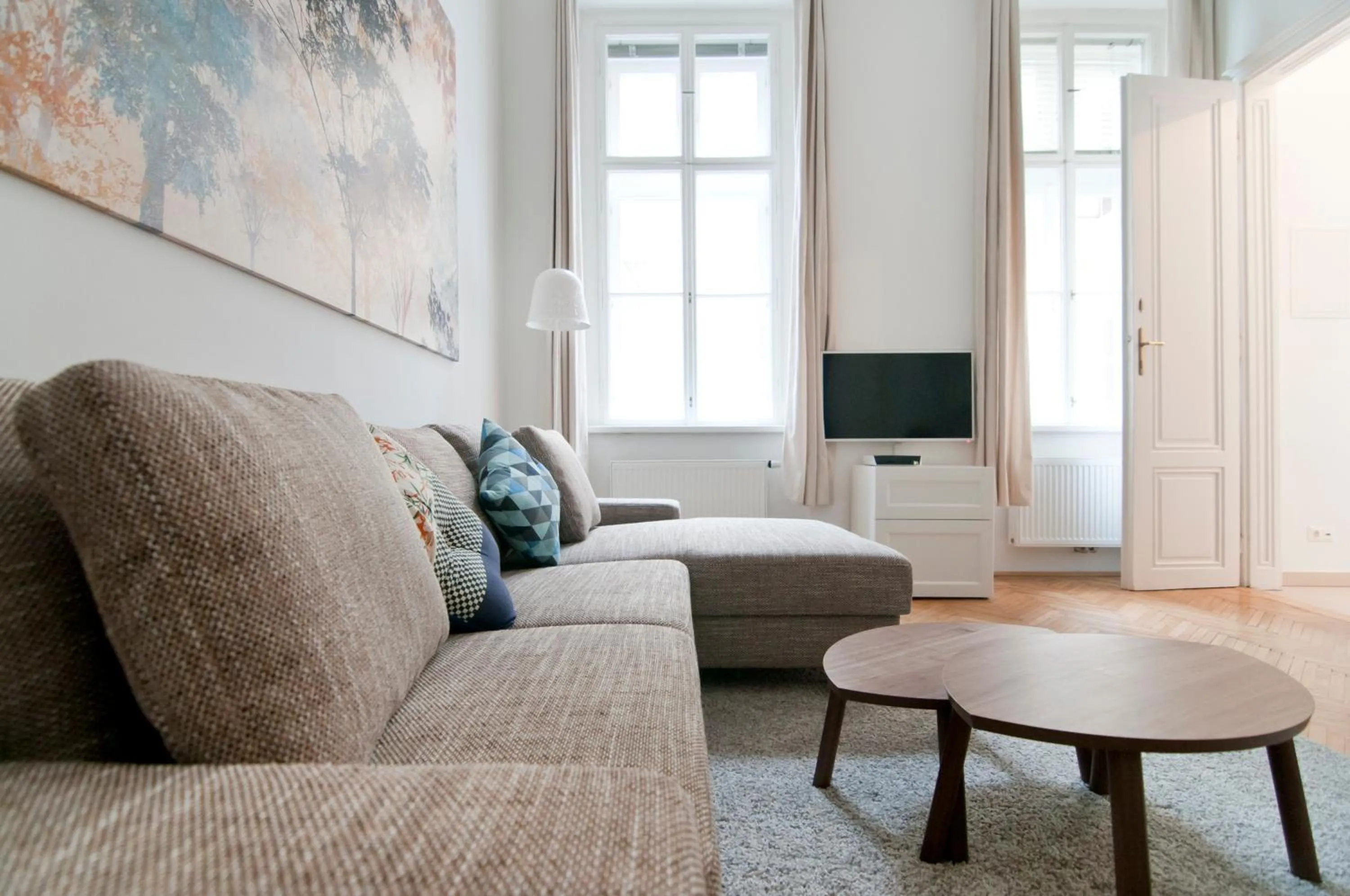 Seating area in HeyMi Apartments Oper