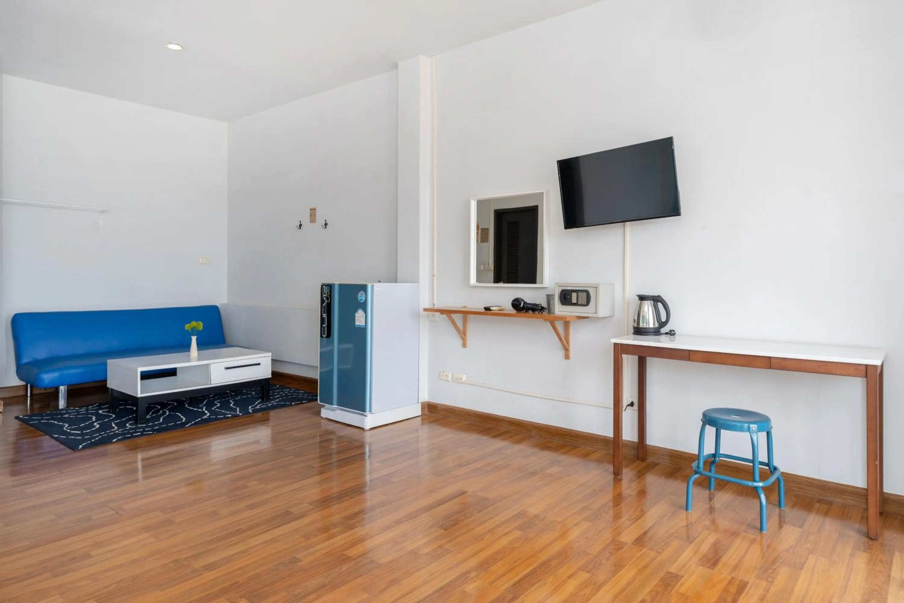 Kitchen or kitchenette in Kata Sea Boutique