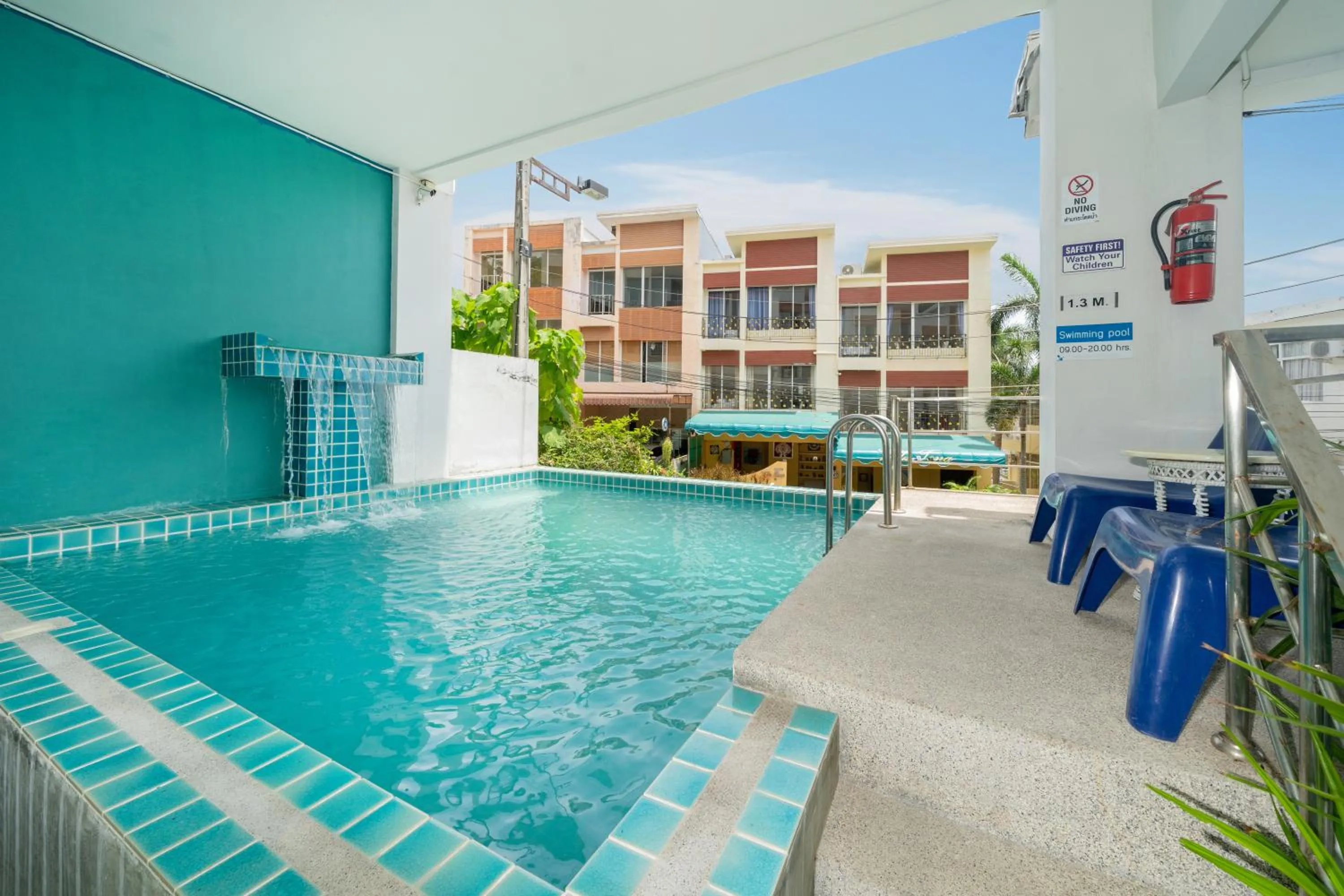 Property building in Kata Sea Boutique