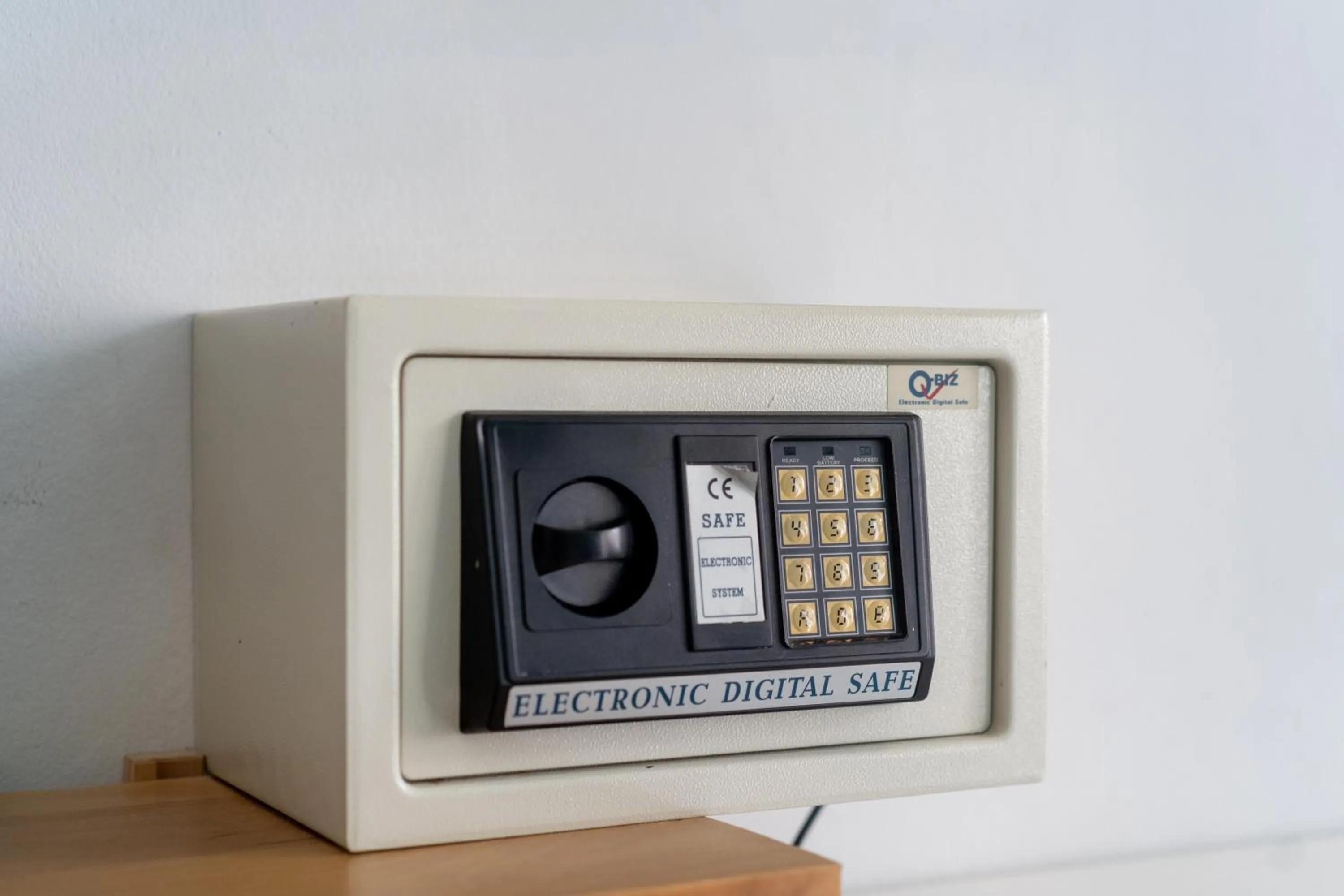 safe in Kata Sea Boutique