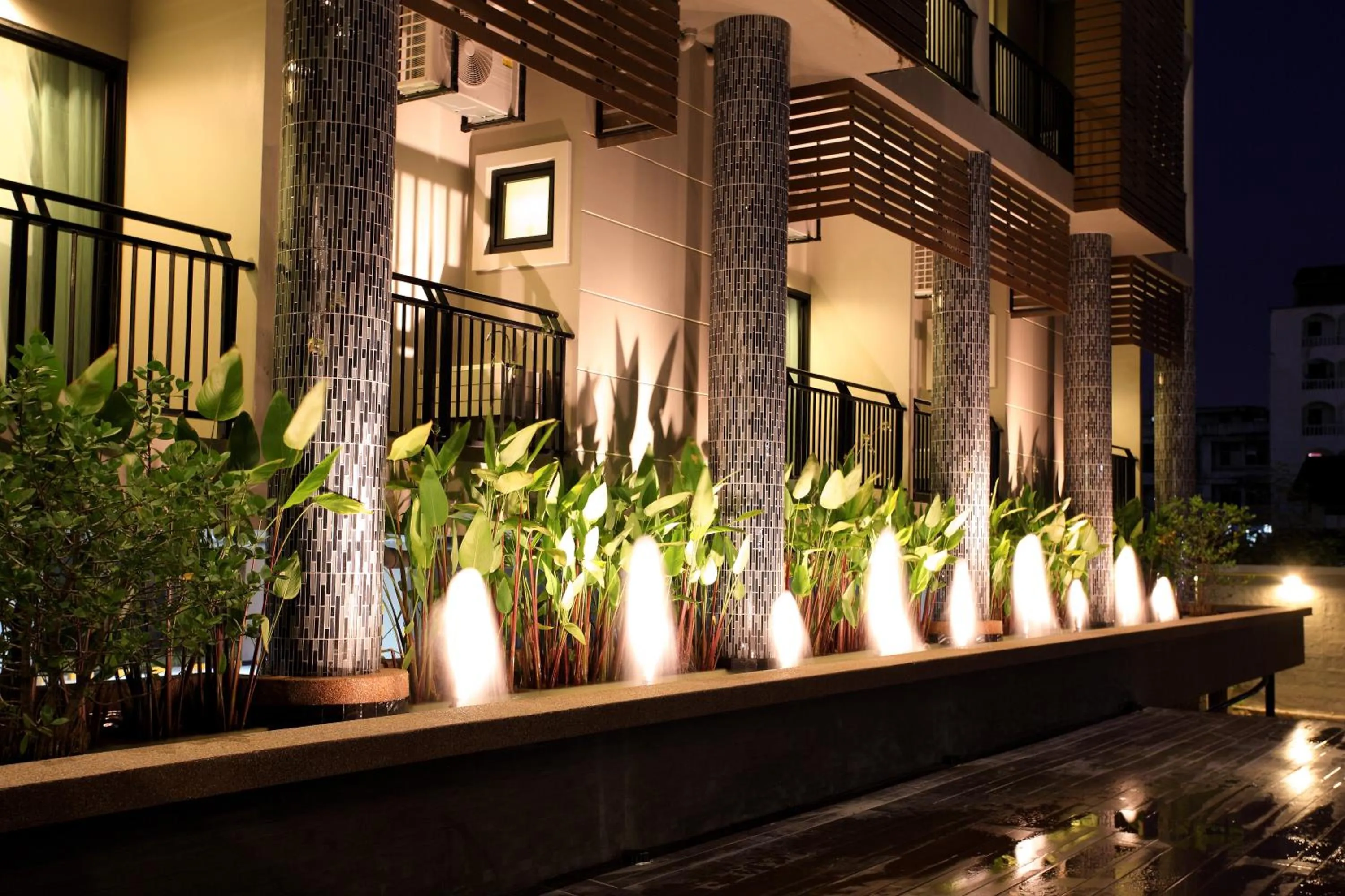 Decorative detail in Romyen Garden Place