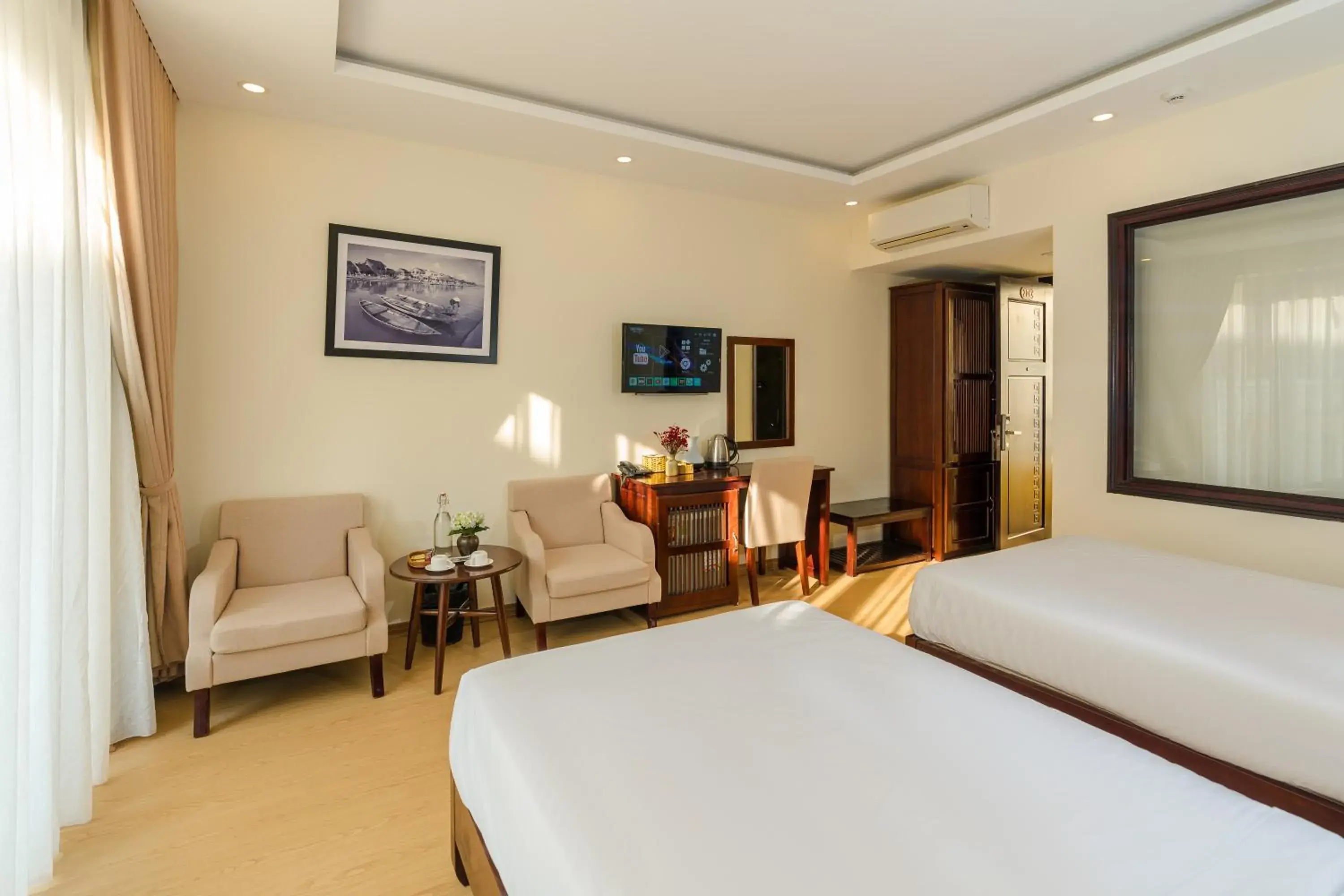 Family Suite in Ancient Haven - Central Boutique Hotel Family Suite in Ancient Haven - Central Boutique Hotel