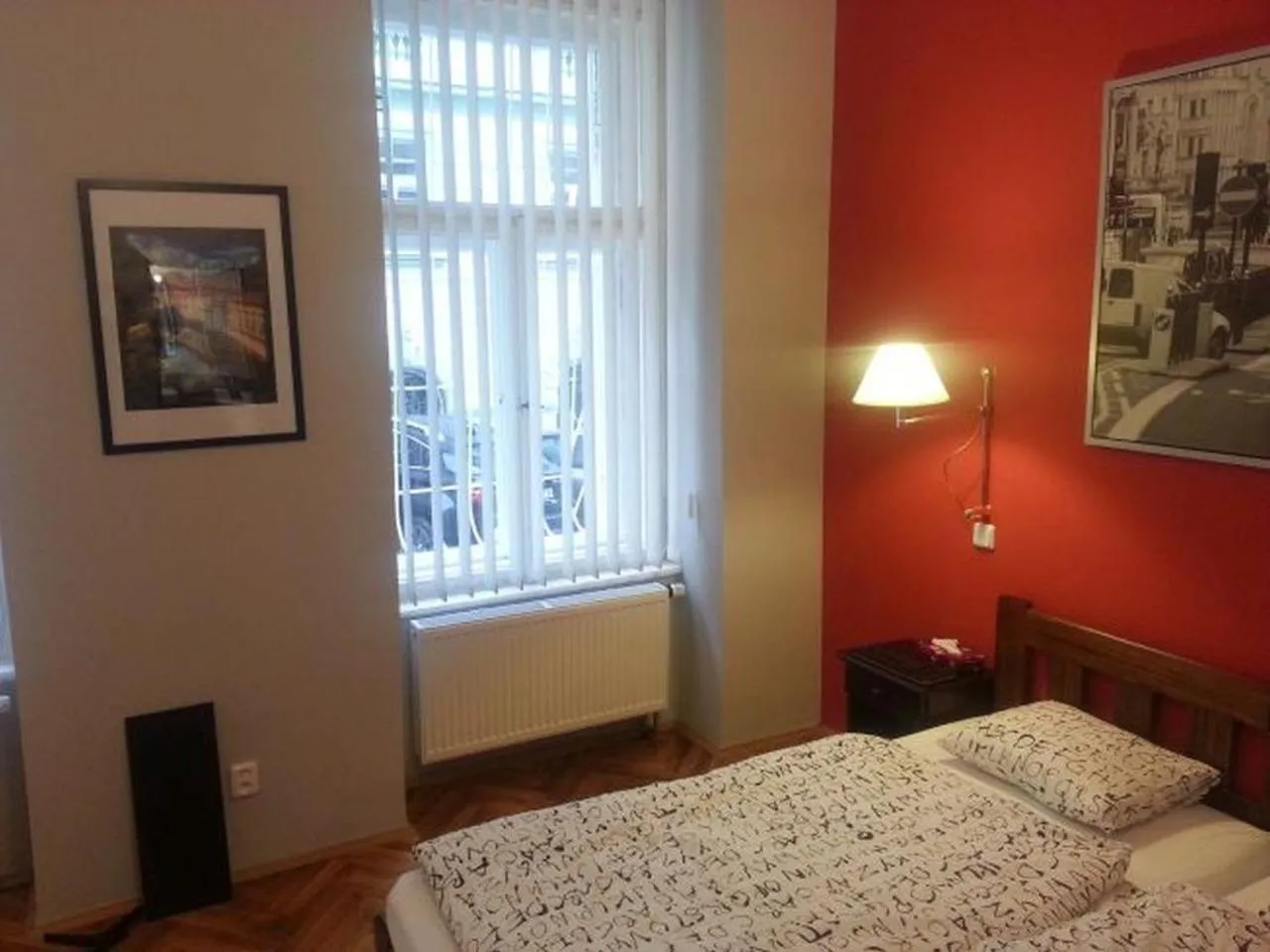 Bedroom, Bed in Central Station Studios