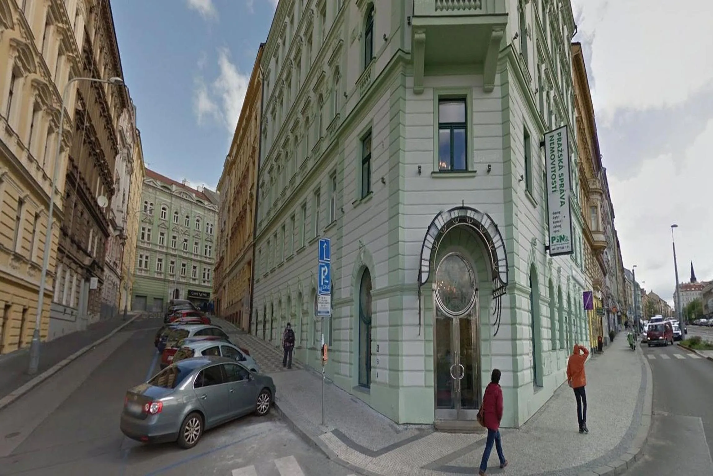 Neighbourhood in Central Station Studios