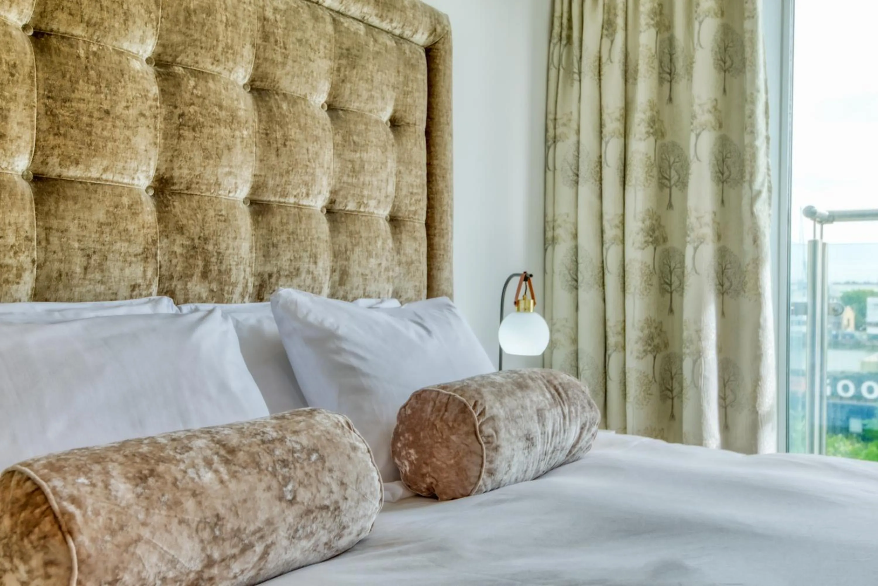 Bed in Austin David Apartments ExCeL