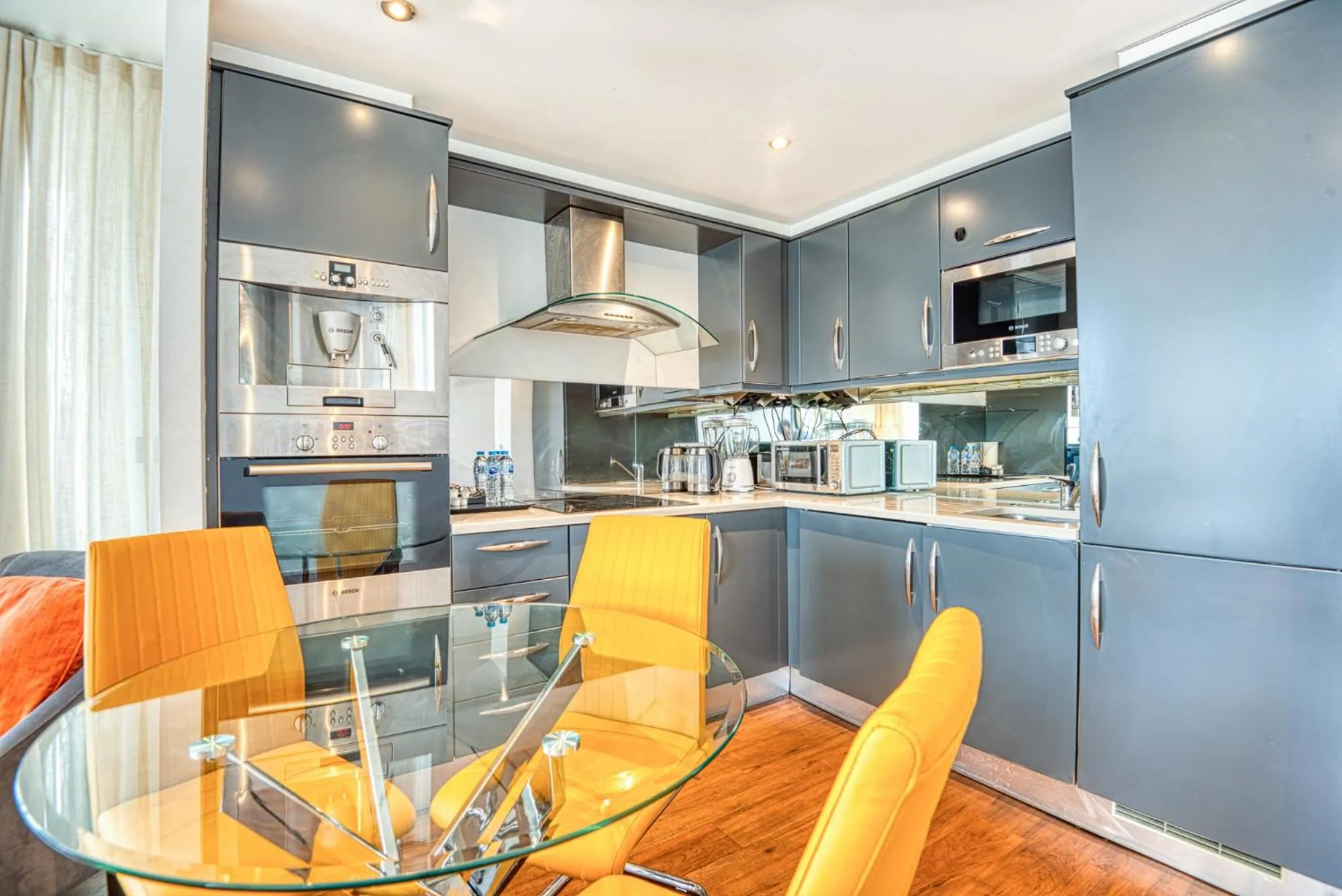 Kitchen or kitchenette in Austin David Apartments ExCeL