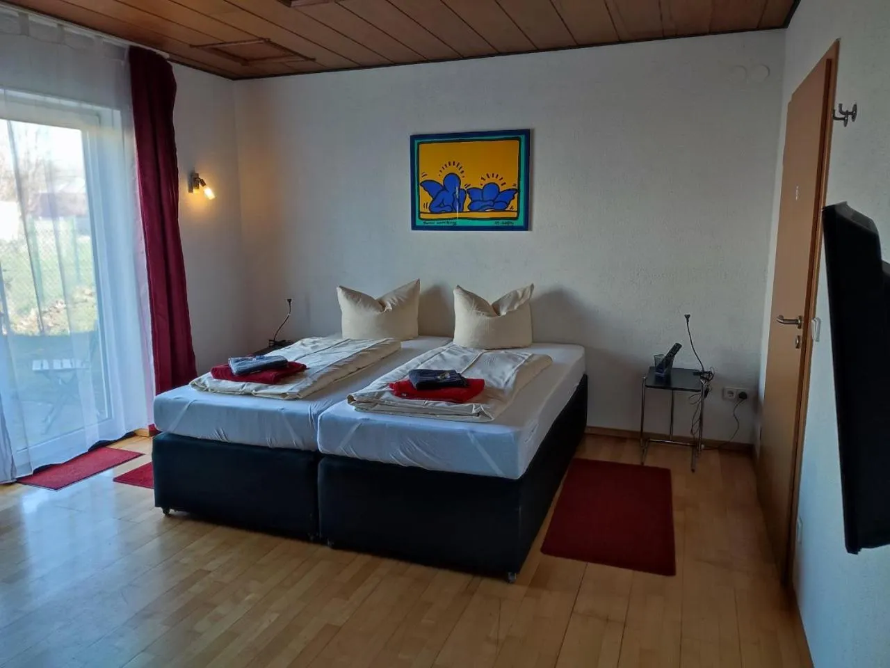 Bed in Hotel Saarland Lebach