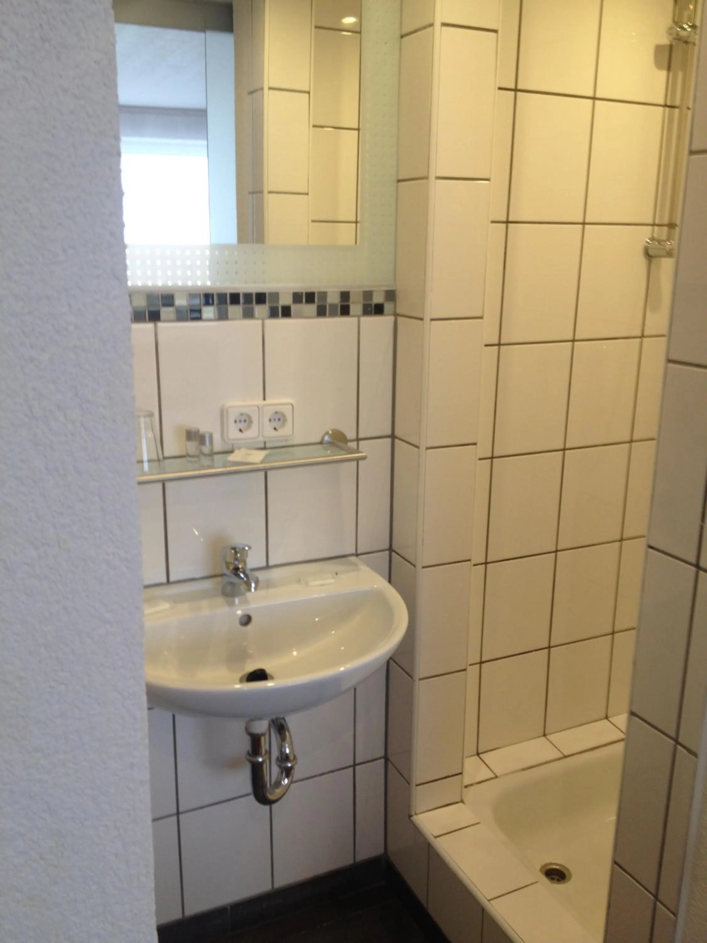 Bathroom in Hotel Saarland Lebach