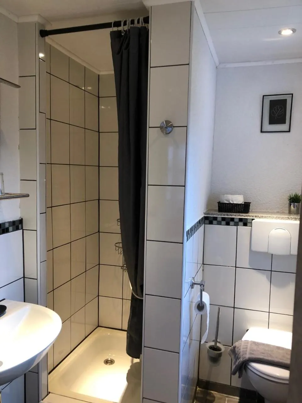 Bathroom in Hotel Saarland Lebach