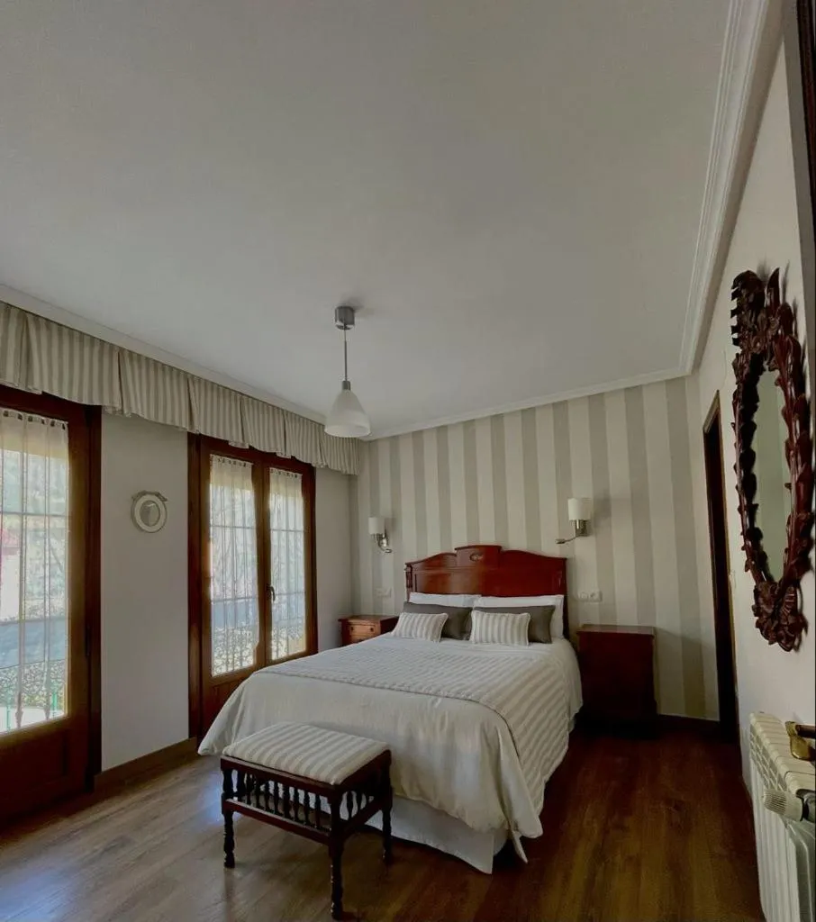 Photo of the whole room, Bed in Hotel Rural El Torrejon
