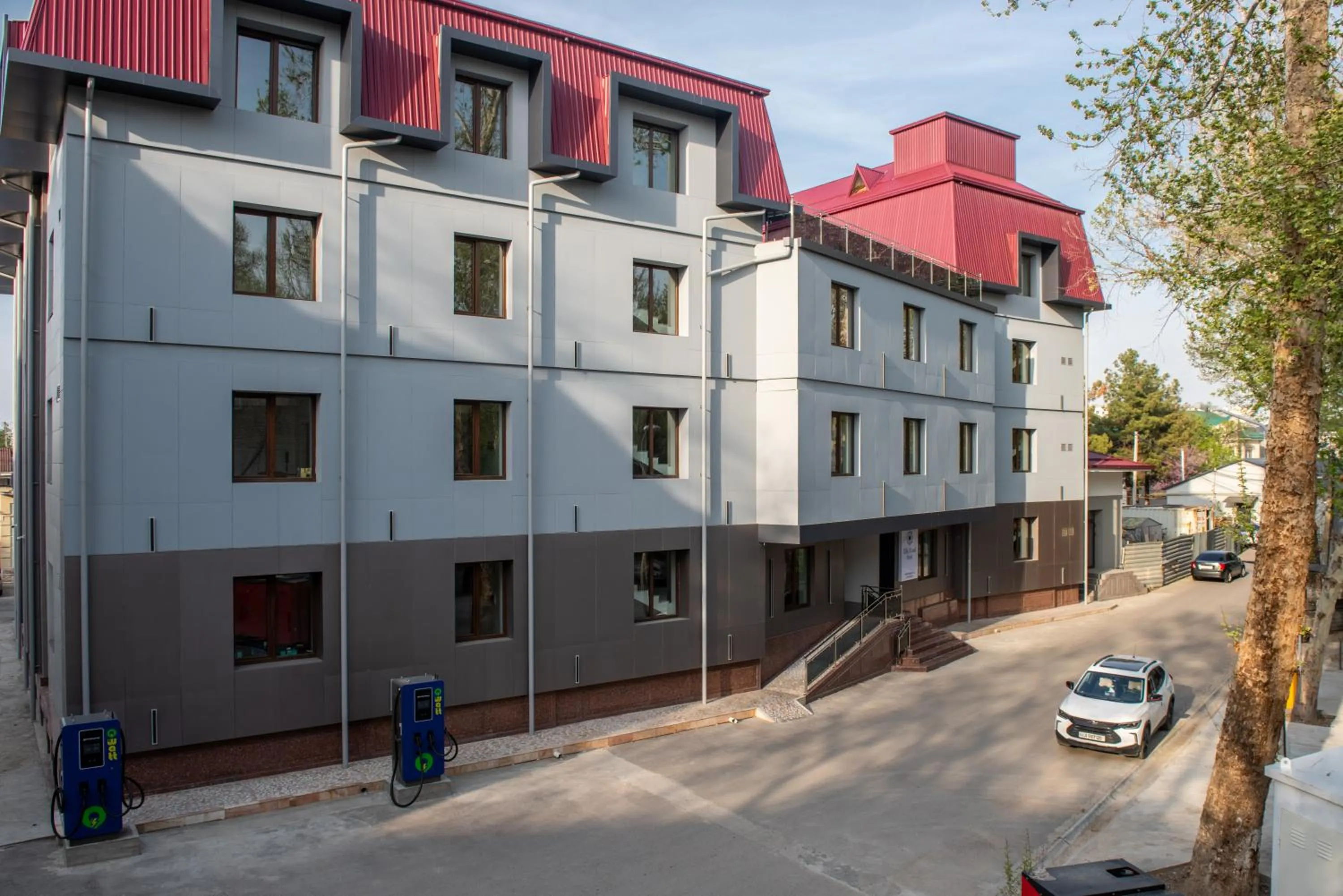 Facade/entrance in Silk Road Tashkent