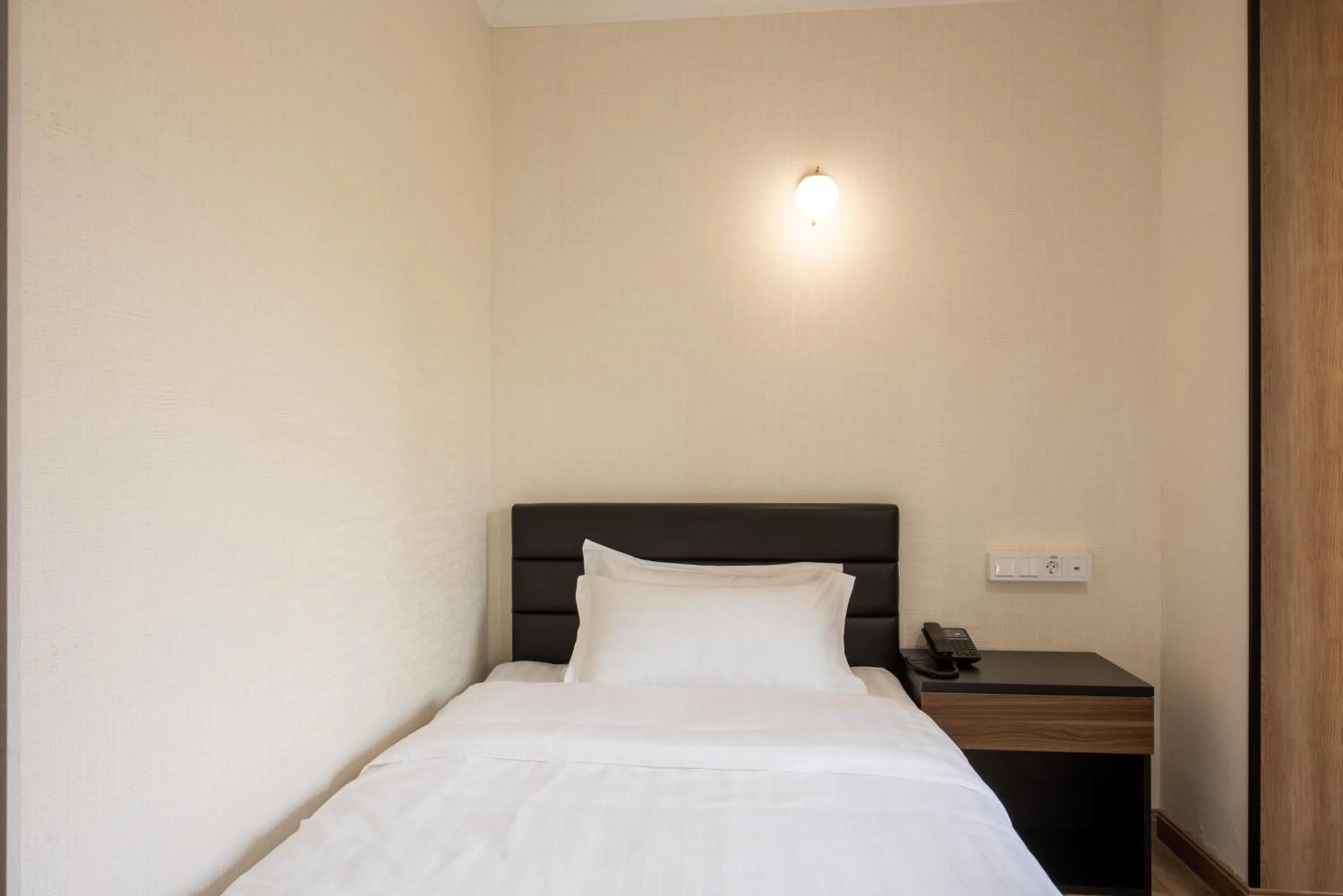 Bed in Silk Road Tashkent