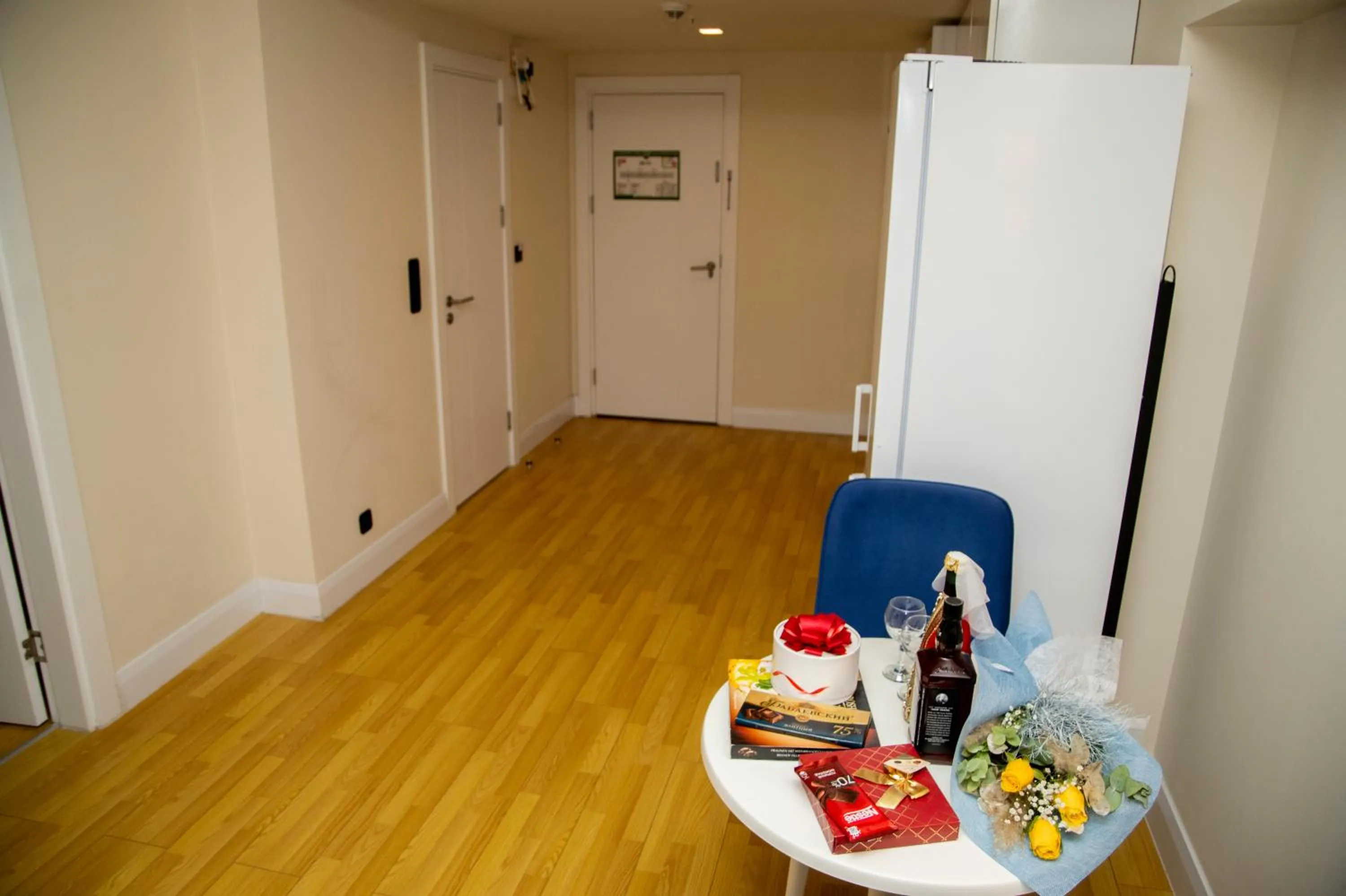 Food and drinks in Orbi City Hotel