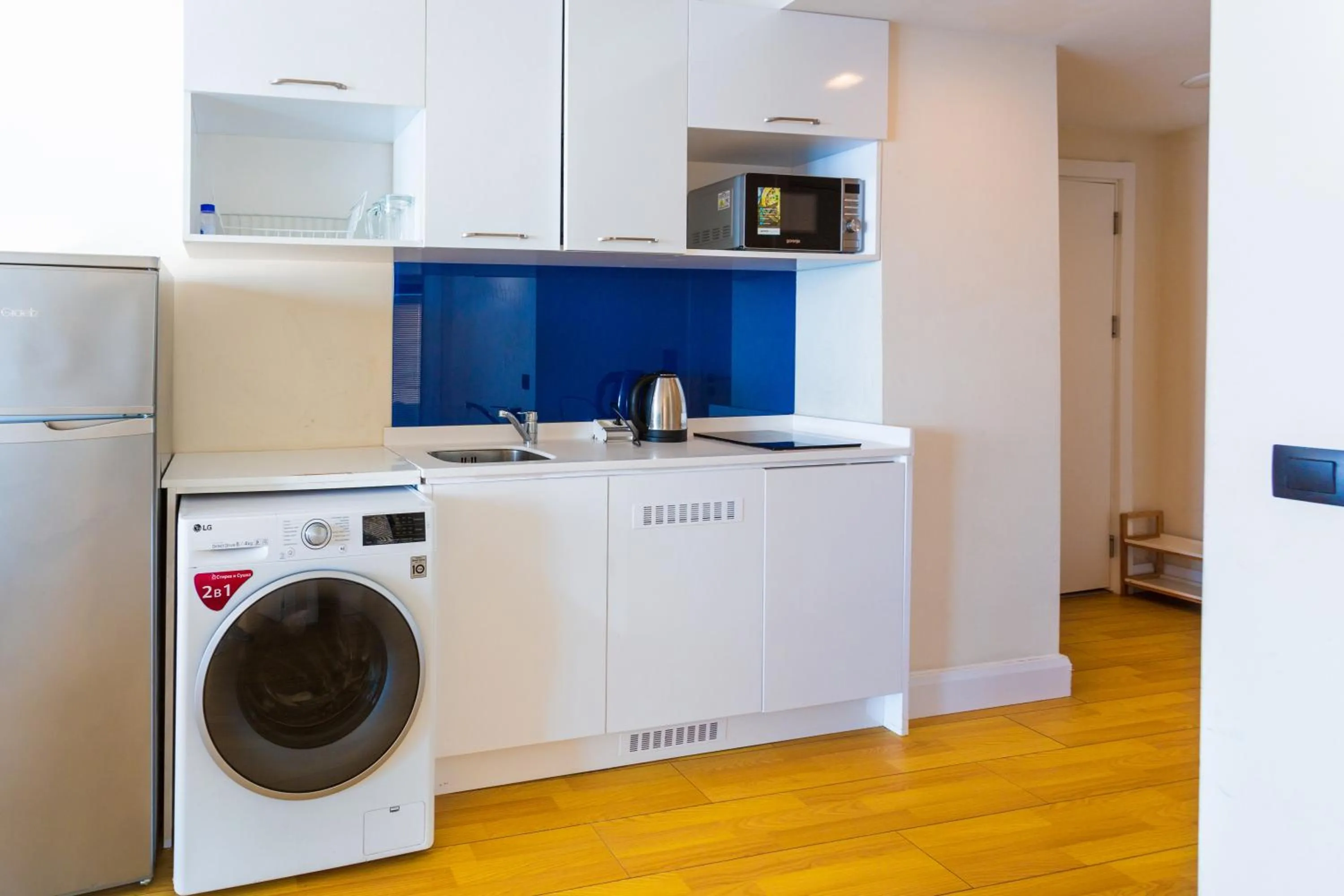 dishwasher in Orbi City Hotel