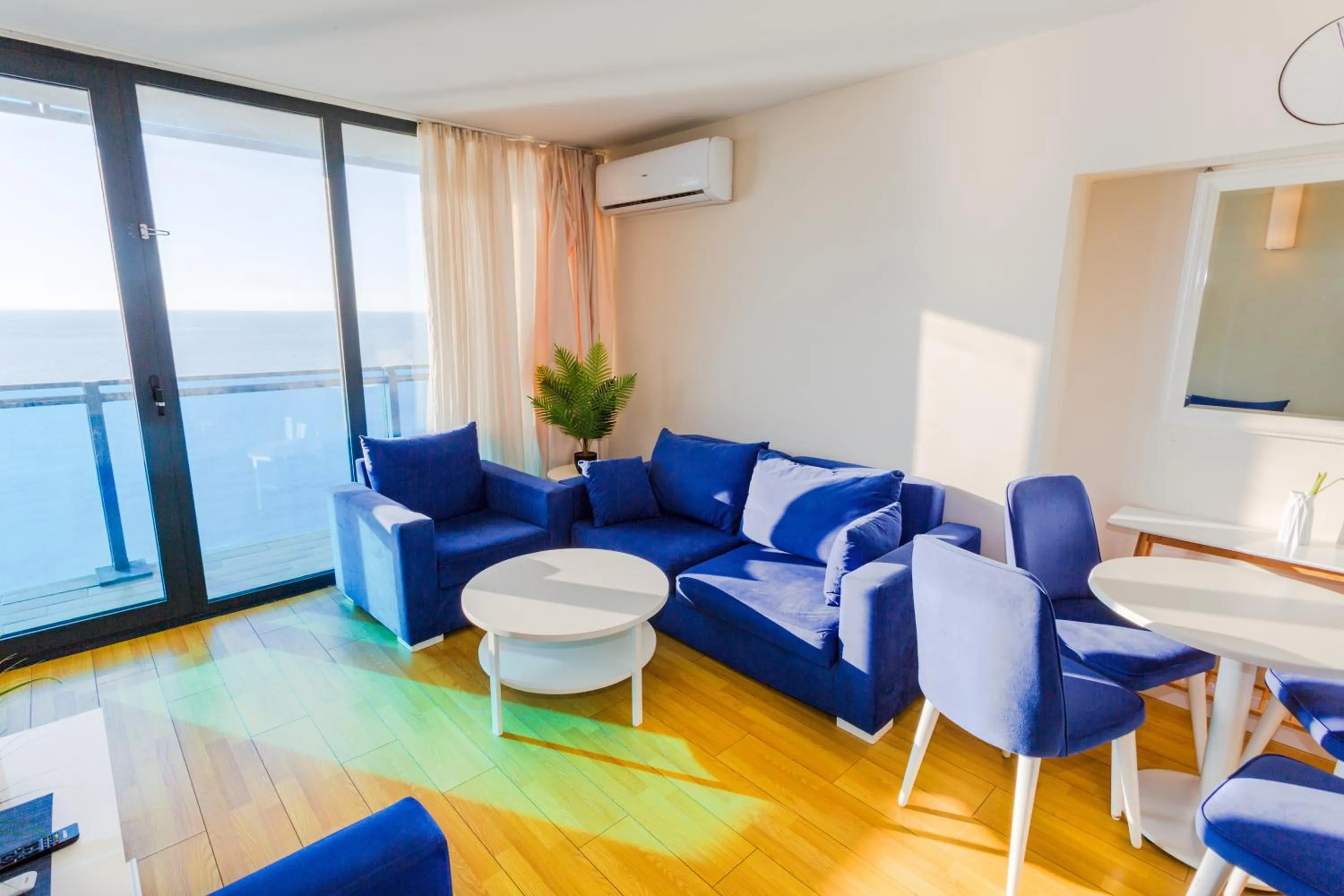 Living room in Orbi City Hotel